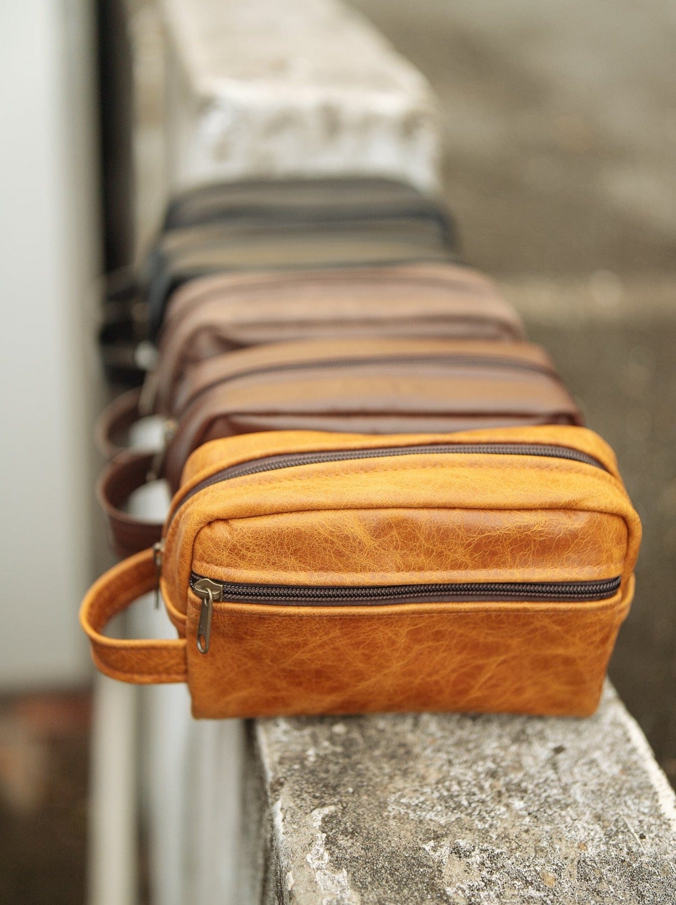 The Real McCaul Apparel & Accessories Small Toiletry Bathroom Bag - Cowhide Australian Made Australian Owned Leather Australian Made Toiletry Dopp Kit Shaving Bathroom Bag - Cowhide - Men's Gifts