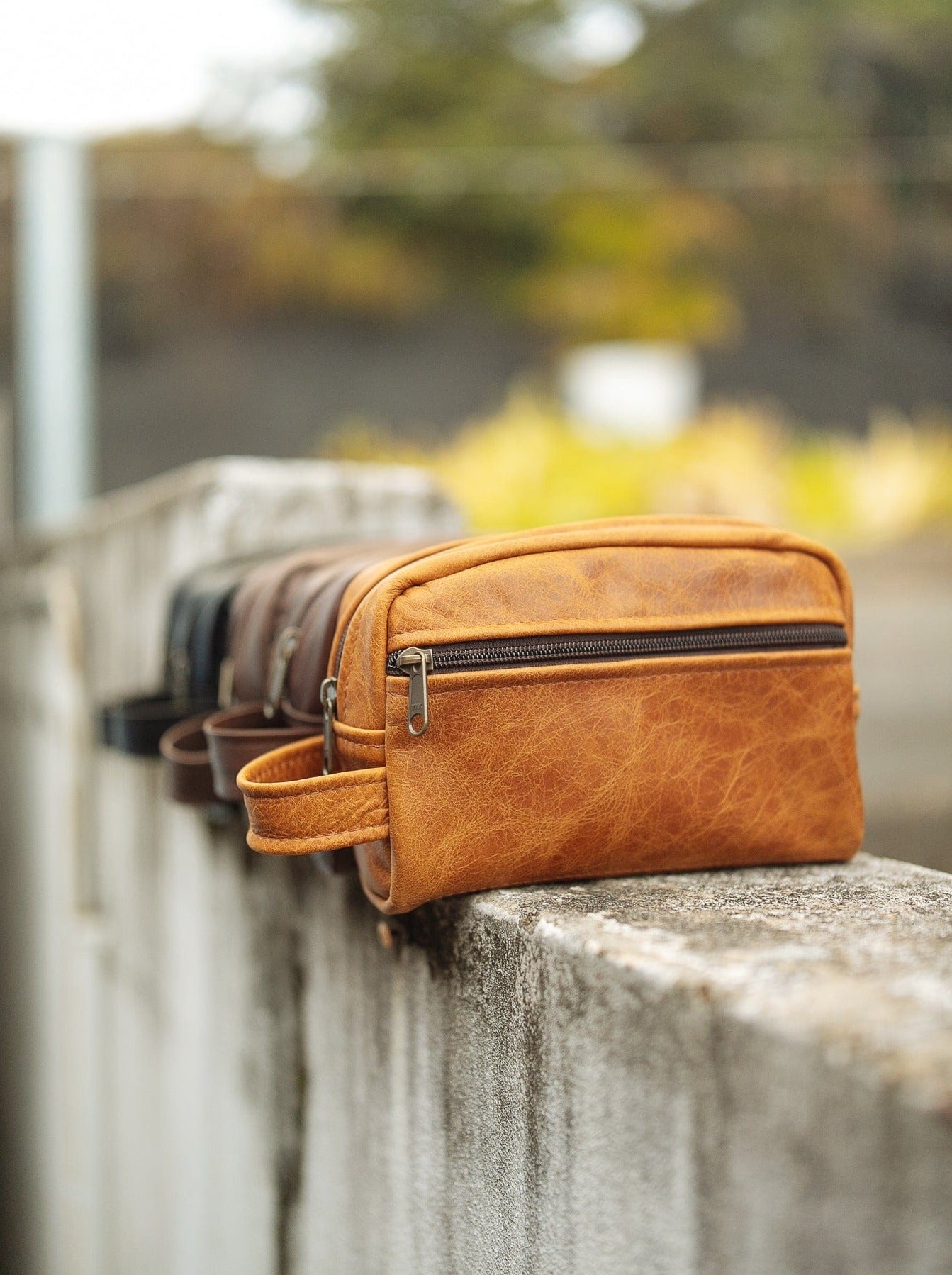 The Real McCaul Apparel & Accessories Small Toiletry Bathroom Bag - Cowhide Australian Made Australian Owned Leather Australian Made Toiletry Dopp Kit Shaving Bathroom Bag - Cowhide - Men's Gifts
