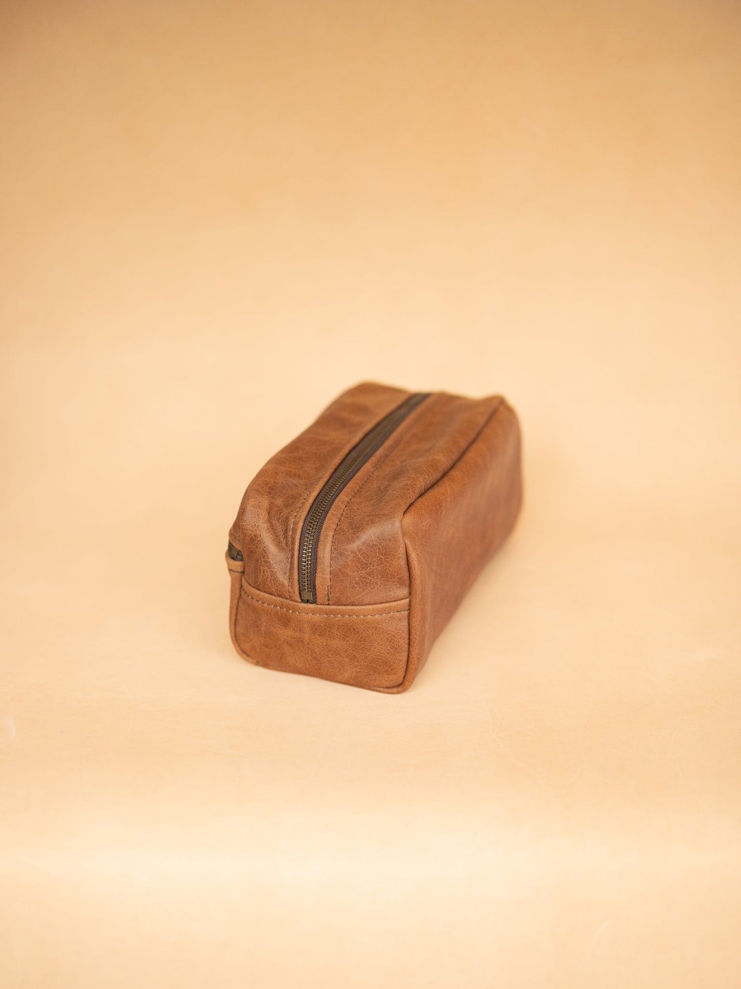 The Real McCaul Apparel & Accessories Toiletry Bathroom Washbag - Cowhide - Marble Tan Australian Made Australian Owned Leather Australian Made Toiletry Dopp Kit Shaving Bathroom Bag - Cowhide - Men's Gifts