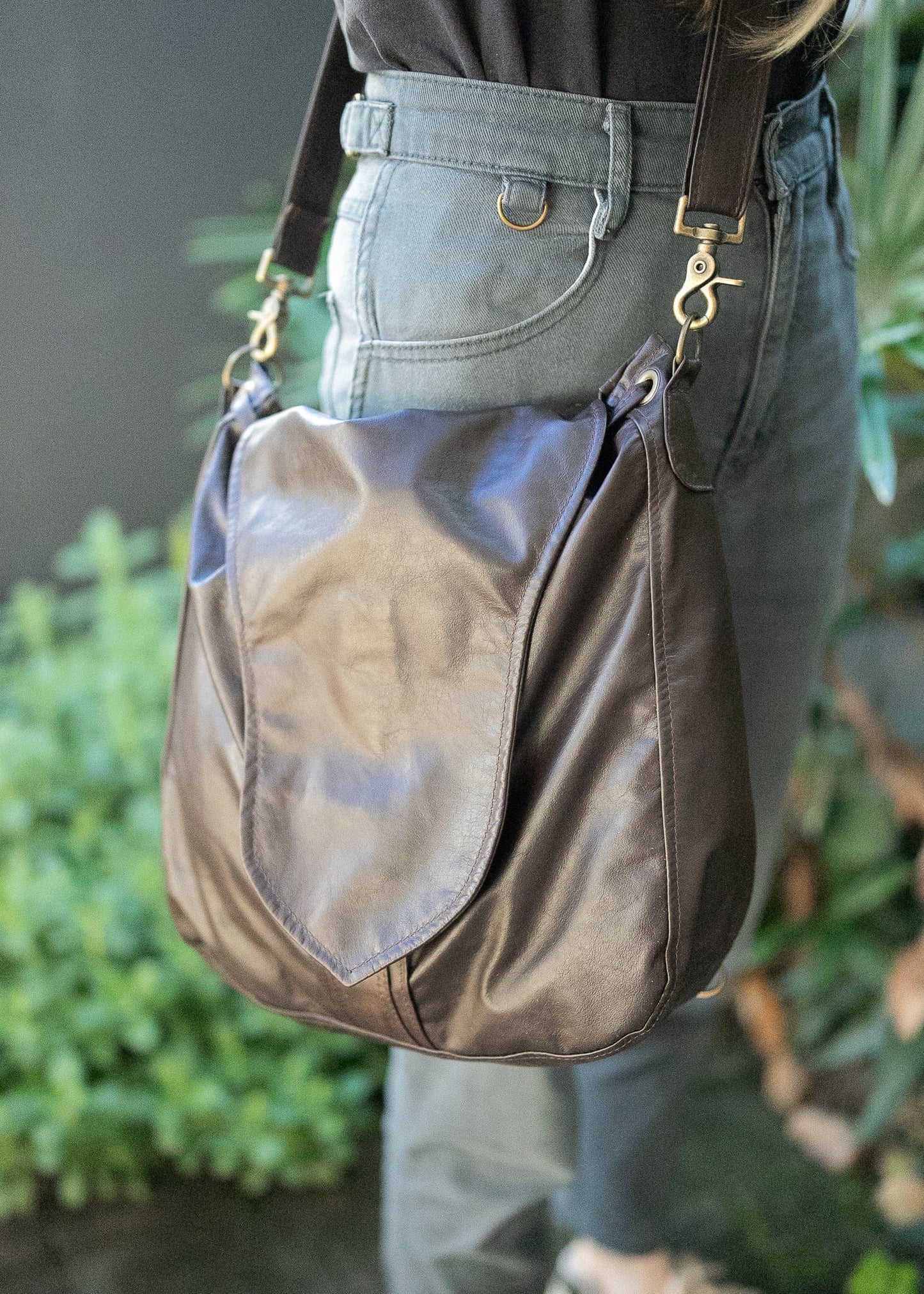 The Real McCaul Back Packs The Convertible - Backpack/Shoulder Bag - Kangaroo Australian Made Australian Owned Back Pack to Shoulder Bag Convertible MADE IN AUSTRALIA