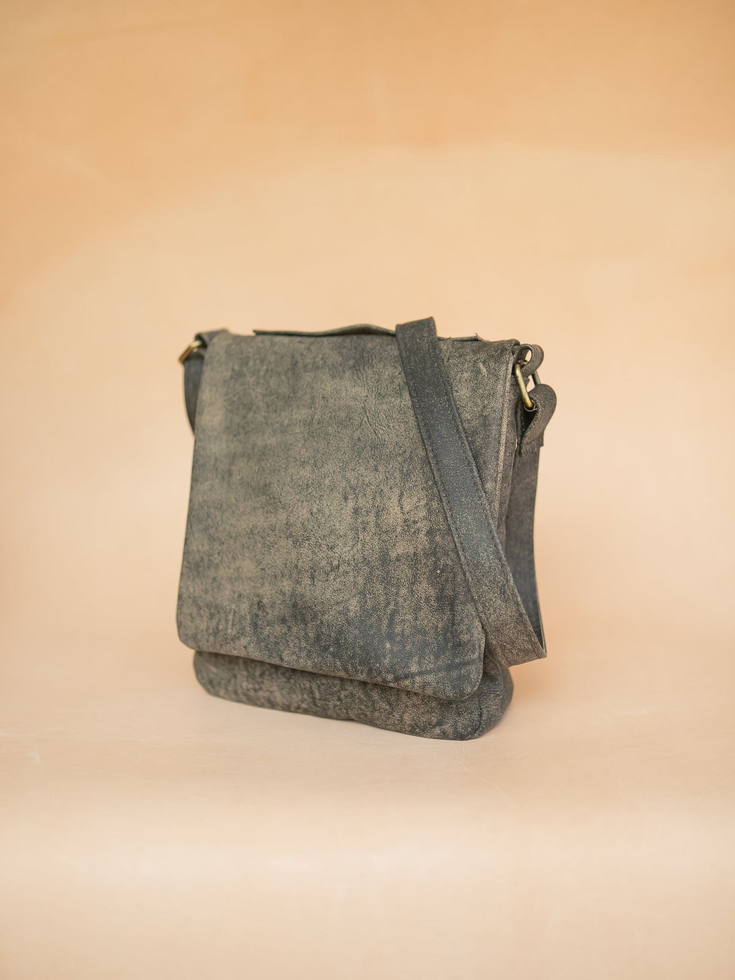 The Real McCaul Shoulder Bags Universal Satchel Bag - Medium Vertical - Cowhide - Stonewash Australian Made Australian Owned Leather Satchel Bag- Australian Made in Kangaroo and Cowhide Leather