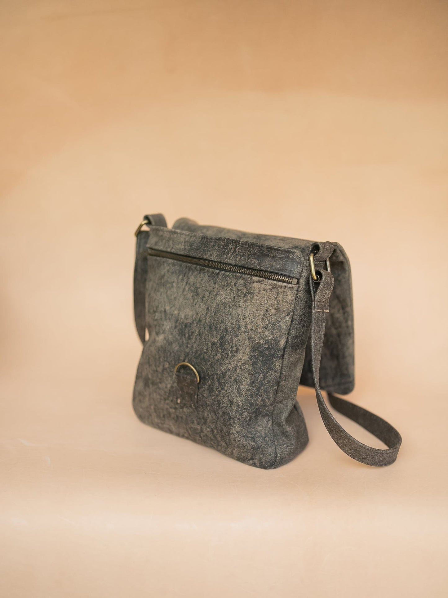 The Real McCaul Shoulder Bags Universal Satchel Bag - Medium Vertical - Cowhide - Stonewash Australian Made Australian Owned Leather Satchel Bag- Australian Made in Kangaroo and Cowhide Leather
