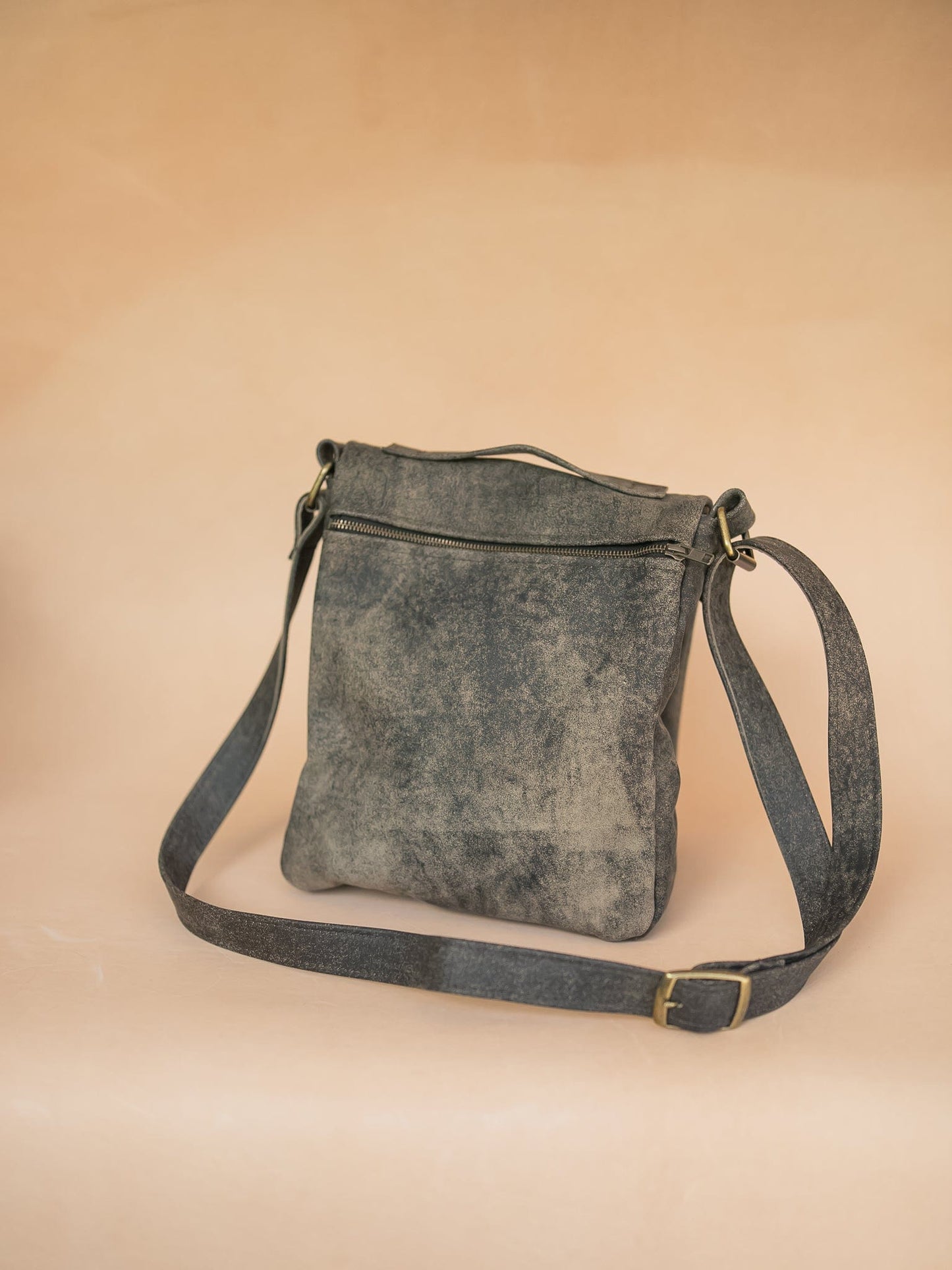 The Real McCaul Shoulder Bags Universal Satchel Bag - Medium Vertical - Cowhide - Stonewash Australian Made Australian Owned Leather Satchel Bag- Australian Made in Kangaroo and Cowhide Leather