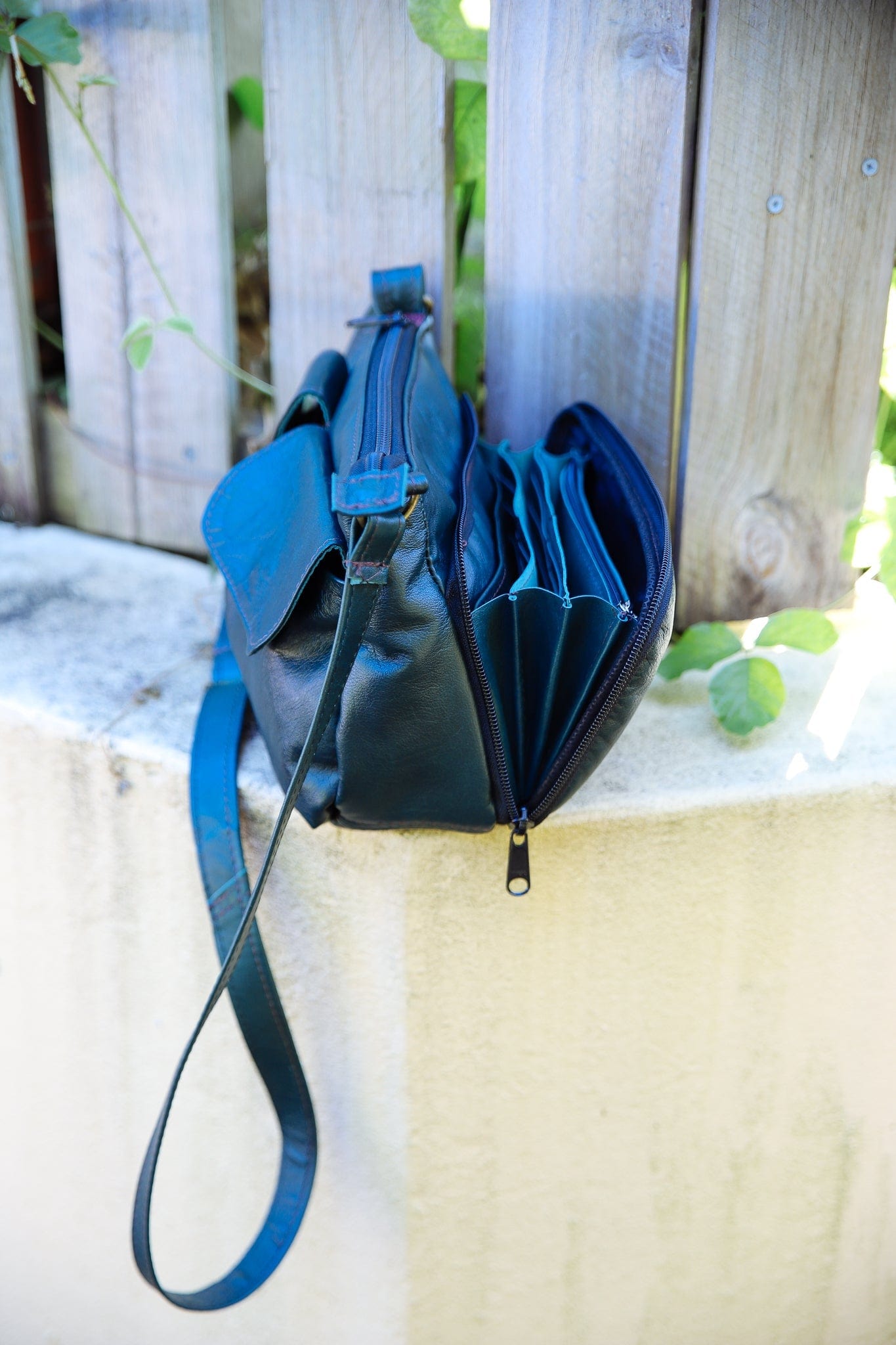 The Real McCaul Handbags Annette HandBag - Small - Kangaroo Australian Made Australian Owned Women's HandBags- Made in Australia Kangaroo & Cowhide Leather