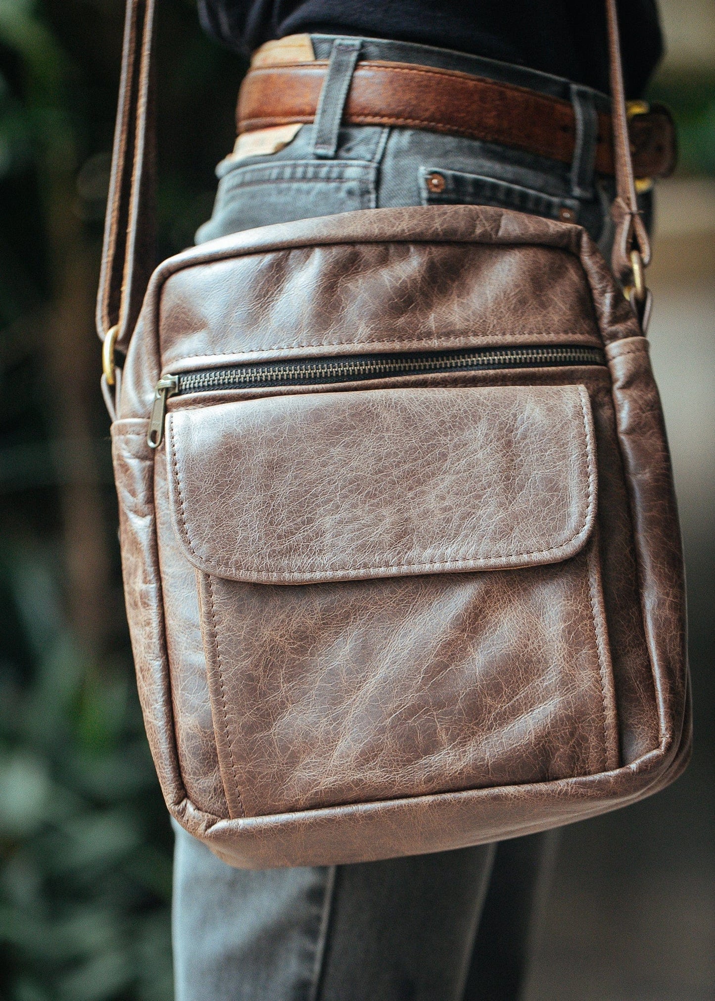 The Real McCaul Leathergoods Manbag Marble Brown / Cowhide Sydney Crossbody Satchel Australian Made Australian Owned Sydney Manbag Leather- Made In Australia- YKK Zips