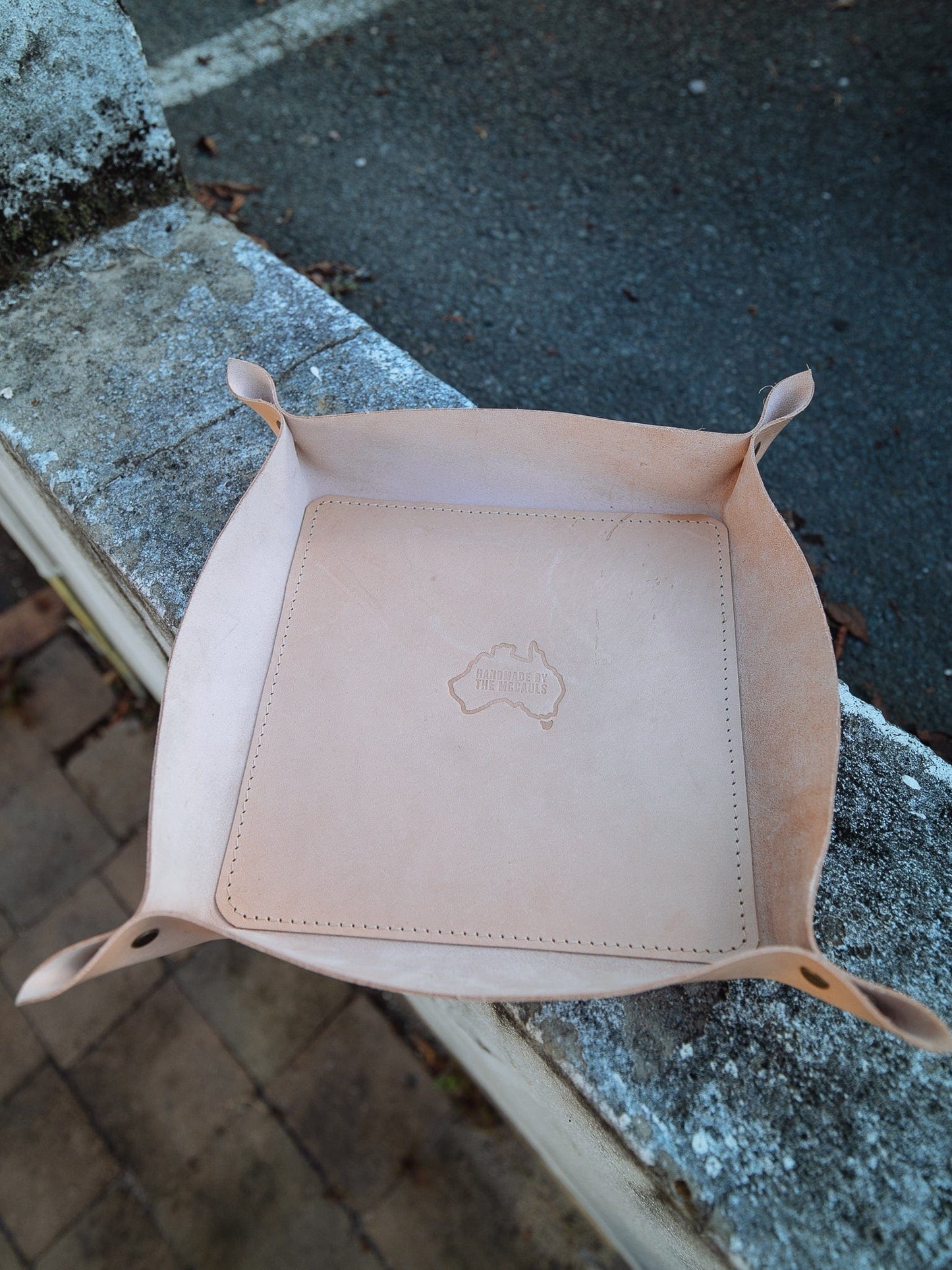 The Real McCaul Leathergoods Natural / Medium Deluxe Valet Tray Holder Australian Made Australian Owned