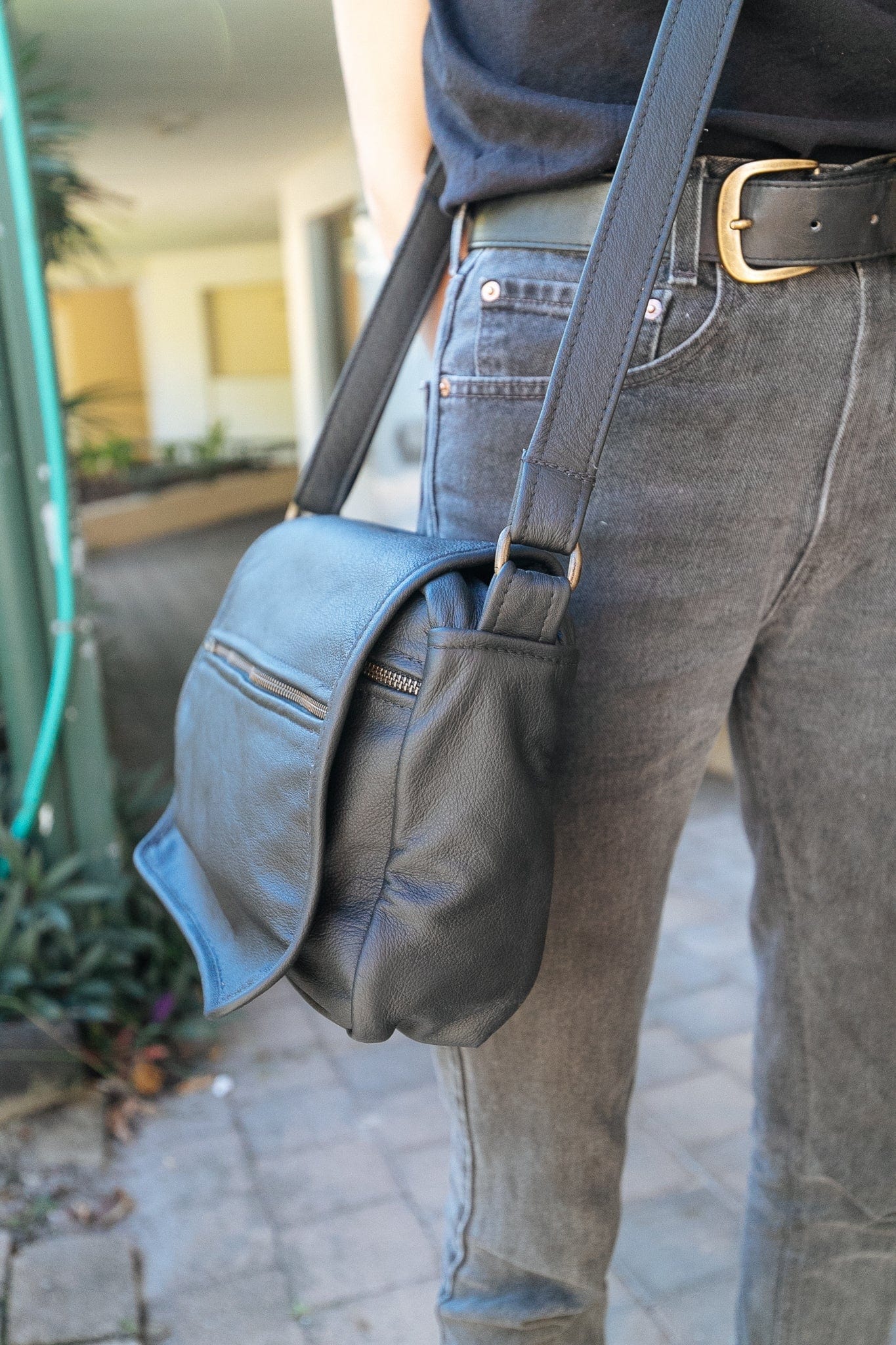 The Real McCaul Leathergoods Zeuss Satchel - Cowhide Australian Made Australian Owned Men's Leather Satchel Made In Australia- Laptop/iPad