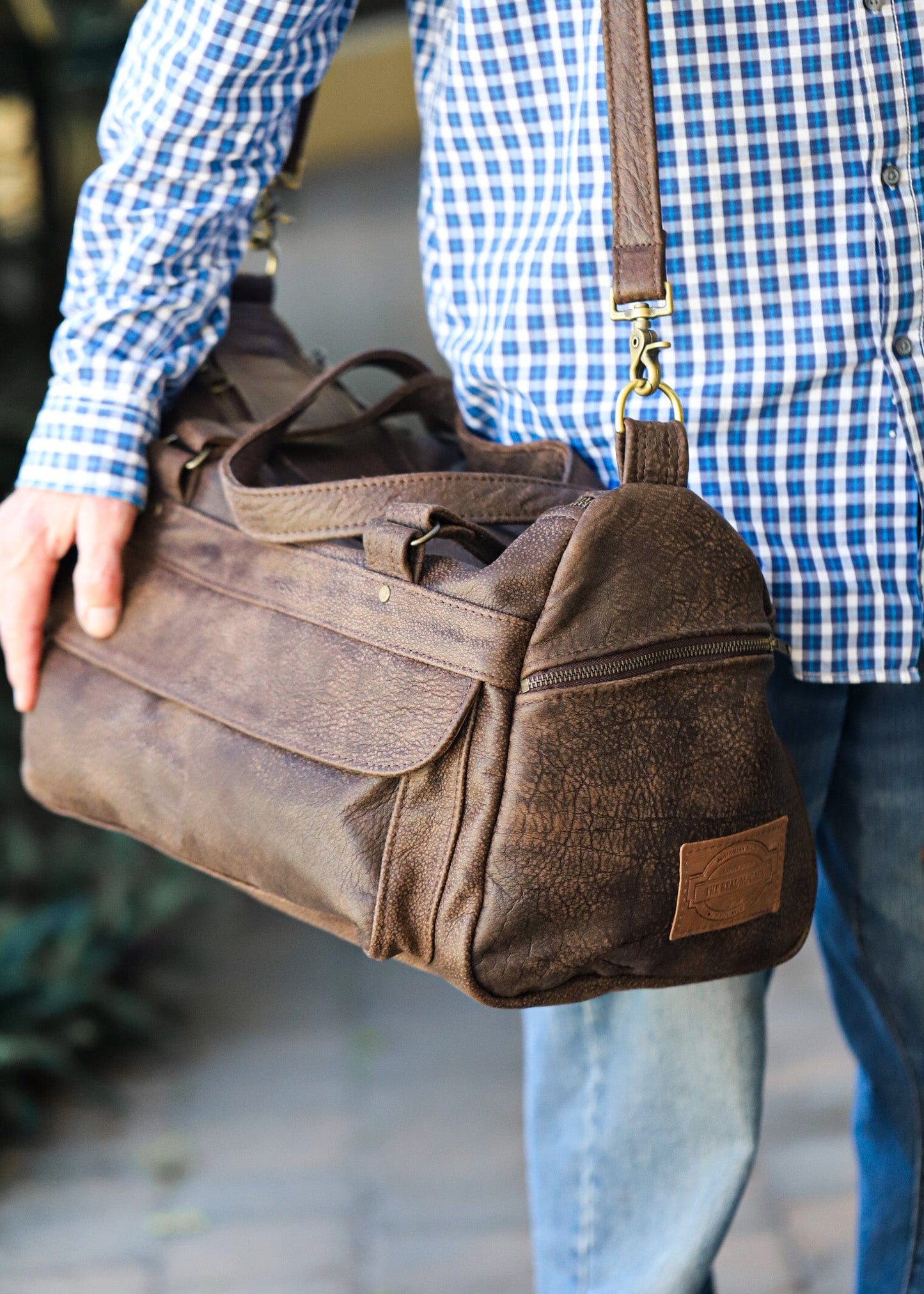 The Real McCaul Travel Bag Small Classic Overnight Travel Bag - Cowhide Australian Made Australian Owned Large Overnight Travel Duffel Bag Leather Made in Australia