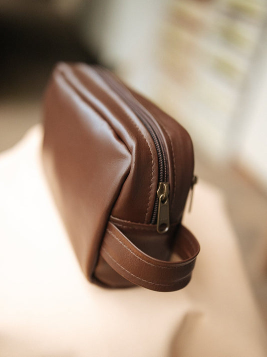 The Real McCaul Apparel & Accessories Small Toiletry Bathroom Bag - Kangaroo Australian Made Australian Owned Leather Australian Made Toiletry Dopp Kit Shaving Bathroom Bag - Cowhide - Men's Gifts