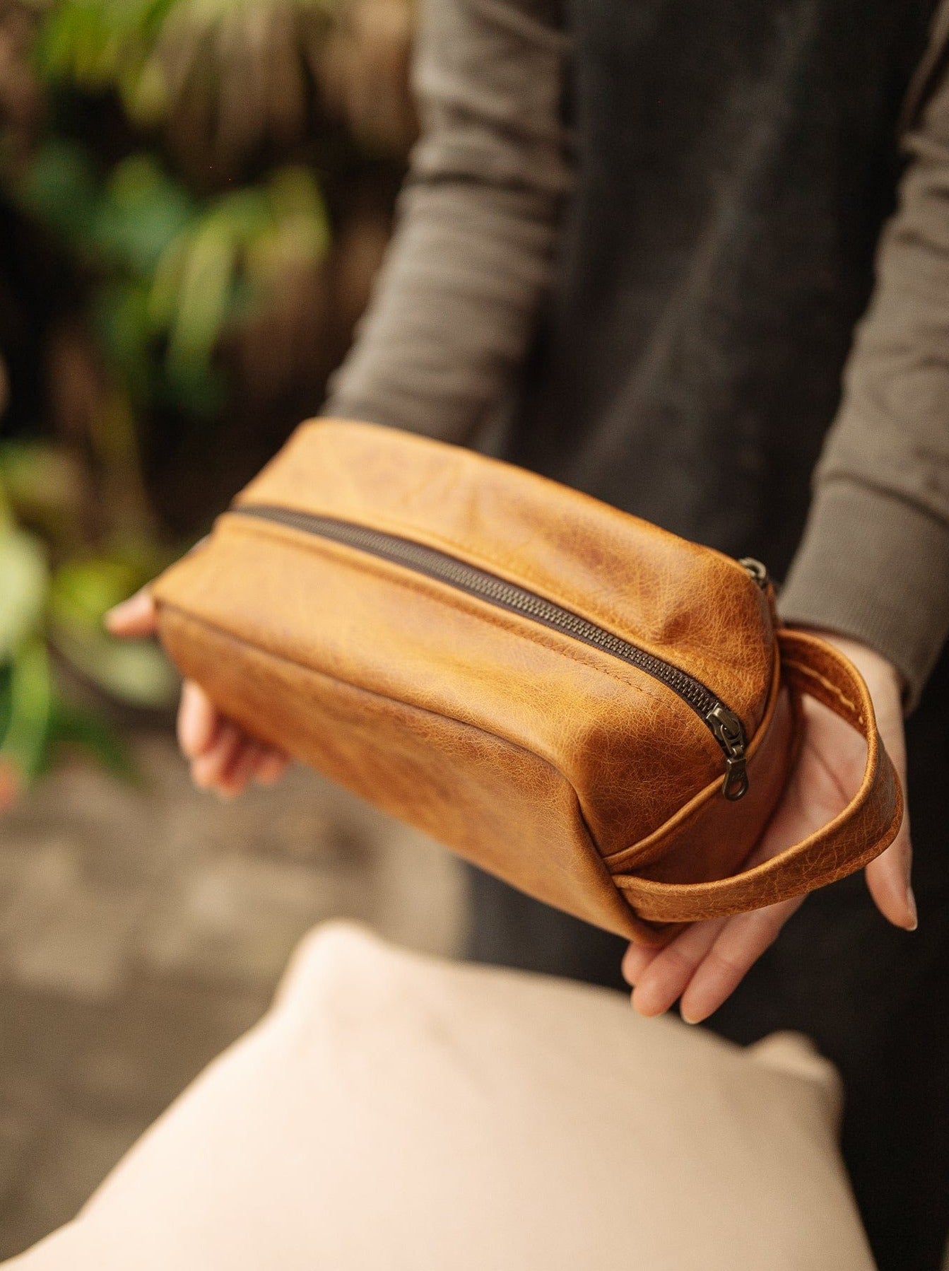 Men's leather toiletry online bag australia