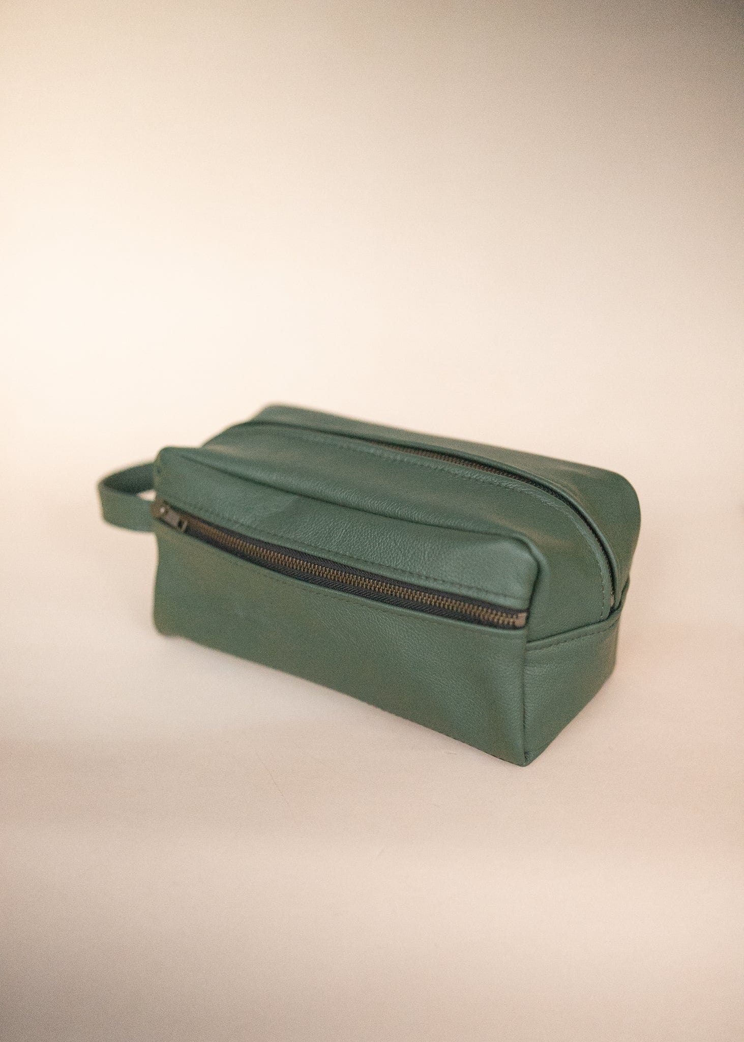 The Real McCaul Apparel & Accessories Toiletry Bathroom Washbag - Cowhide - Green Australian Made Australian Owned Leather Australian Made Toiletry Dopp Kit Shaving Bathroom Bag - Cowhide - Men's Gifts