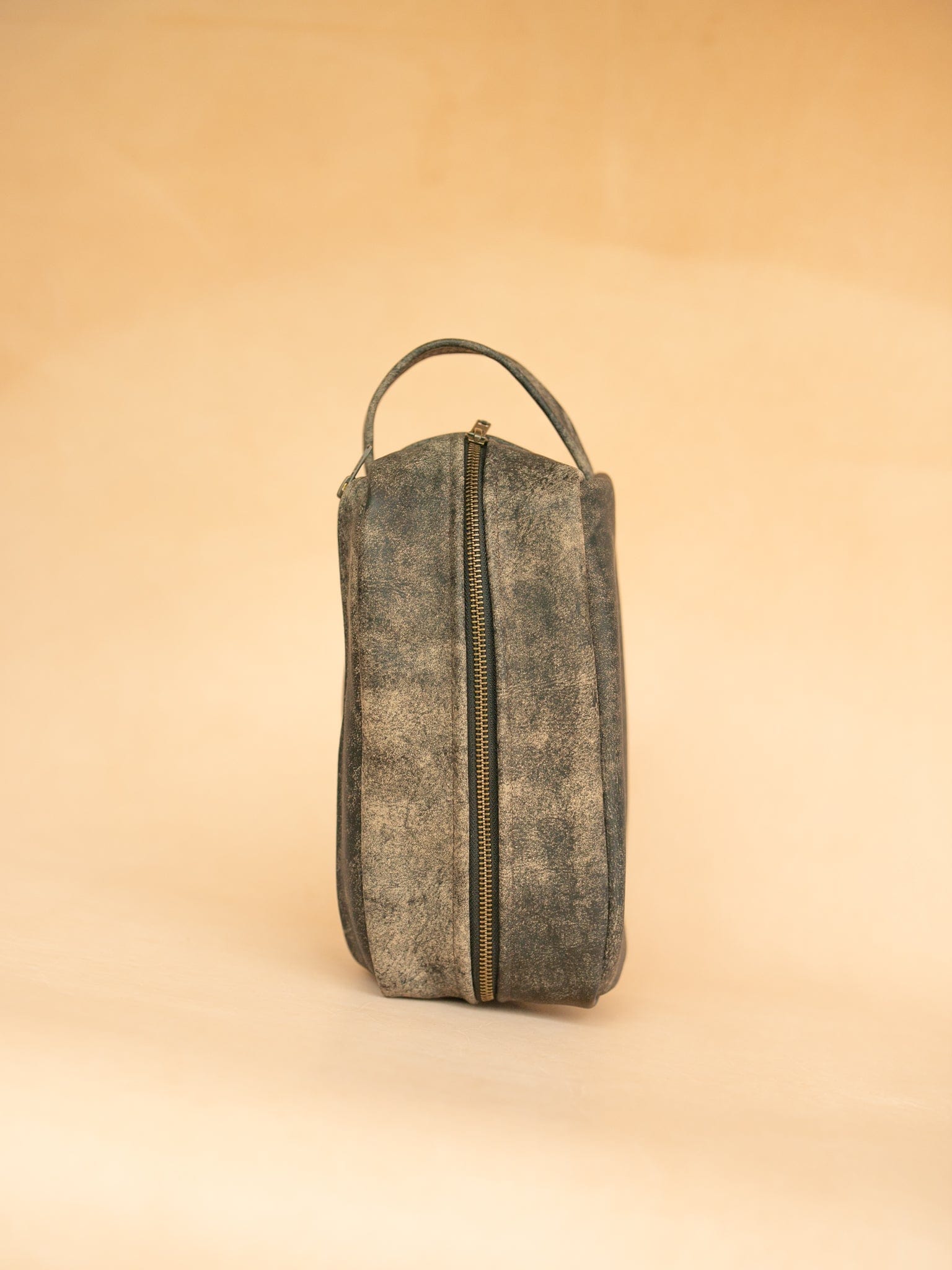 The Real McCaul Apparel & Accessories Toiletry Bathroom Washbag - Cowhide - Stonewash Australian Made Australian Owned Leather Australian Made Toiletry Dopp Kit Shaving Bathroom Bag - Cowhide - Men's Gifts