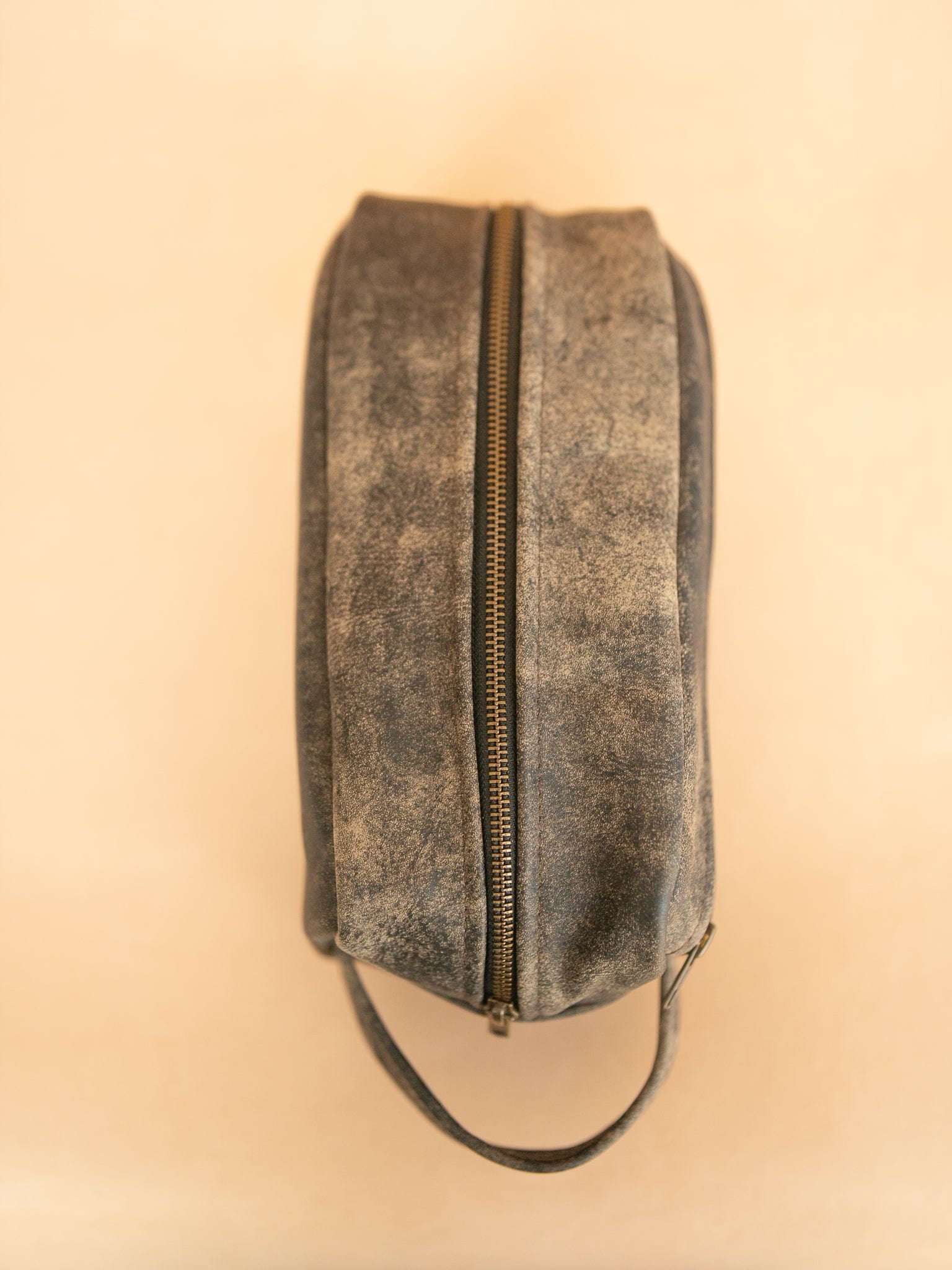 The Real McCaul Apparel & Accessories Toiletry Bathroom Washbag - Cowhide - Stonewash Australian Made Australian Owned Leather Australian Made Toiletry Dopp Kit Shaving Bathroom Bag - Cowhide - Men's Gifts