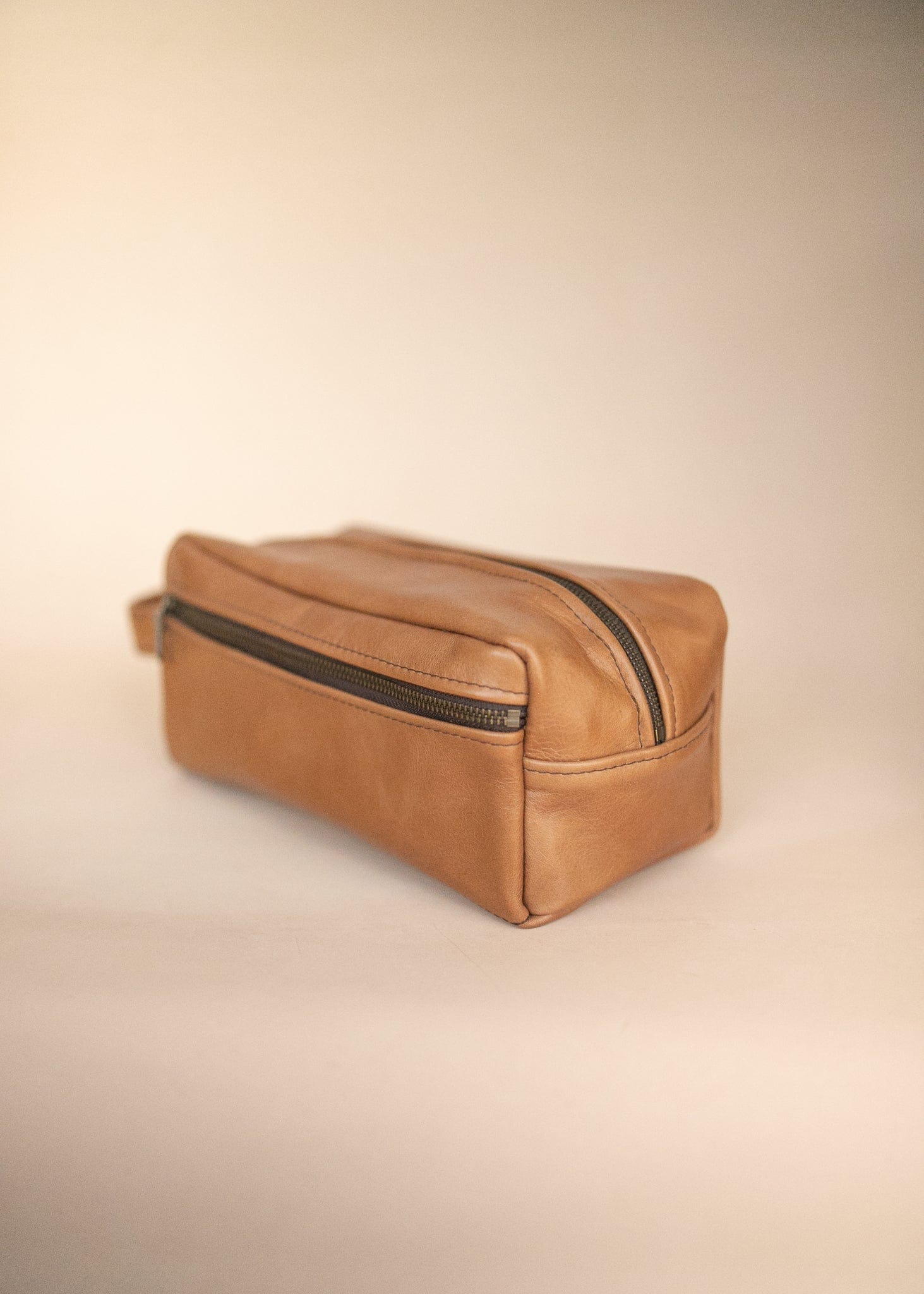 The Real McCaul Apparel & Accessories Toiletry Bathroom Washbag - Cowhide - Tan Australian Made Australian Owned Leather Australian Made Toiletry Dopp Kit Shaving Bathroom Bag - Cowhide - Men's Gifts