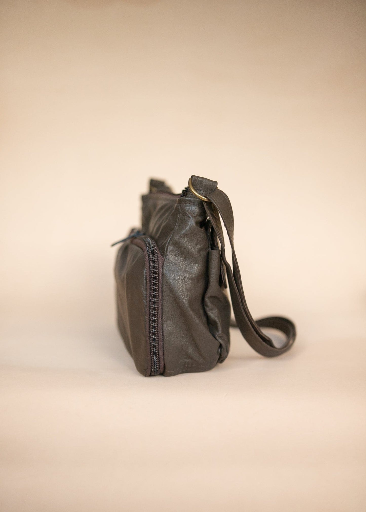 The Real McCaul Handbags Annette HandBag - Large - Cowhide - Dark Brown Australian Made Australian Owned Made in Australia Handbag- Large Annette Bag Genuine Leather