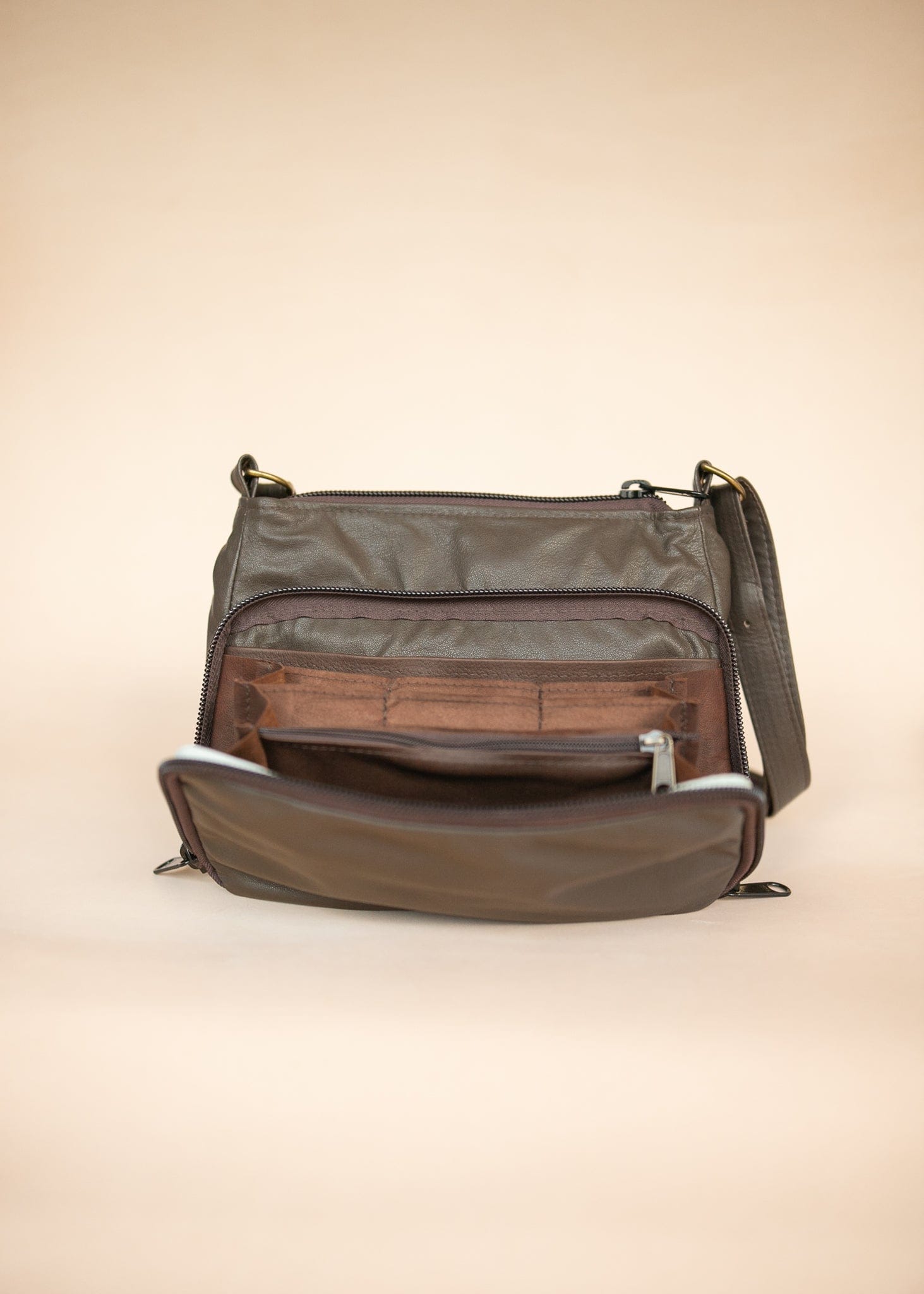 The Real McCaul Handbags Annette HandBag - Large - Cowhide - Dark Brown Australian Made Australian Owned Made in Australia Handbag- Large Annette Bag Genuine Leather