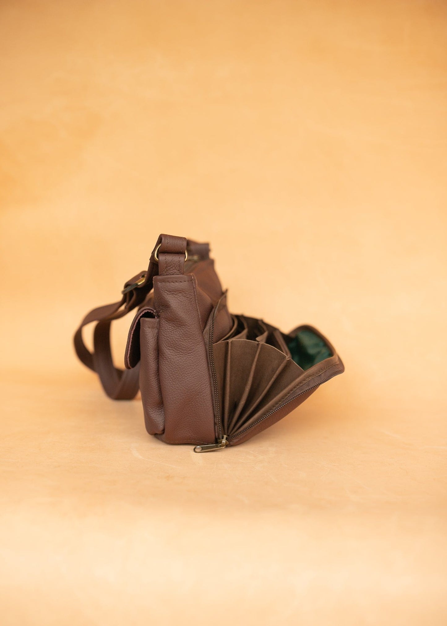 The Real McCaul Handbags Annette HandBag - Small - Cowhide - Plum Australian Made Australian Owned Women's HandBags- Made in Australia Kangaroo & Cowhide Leather