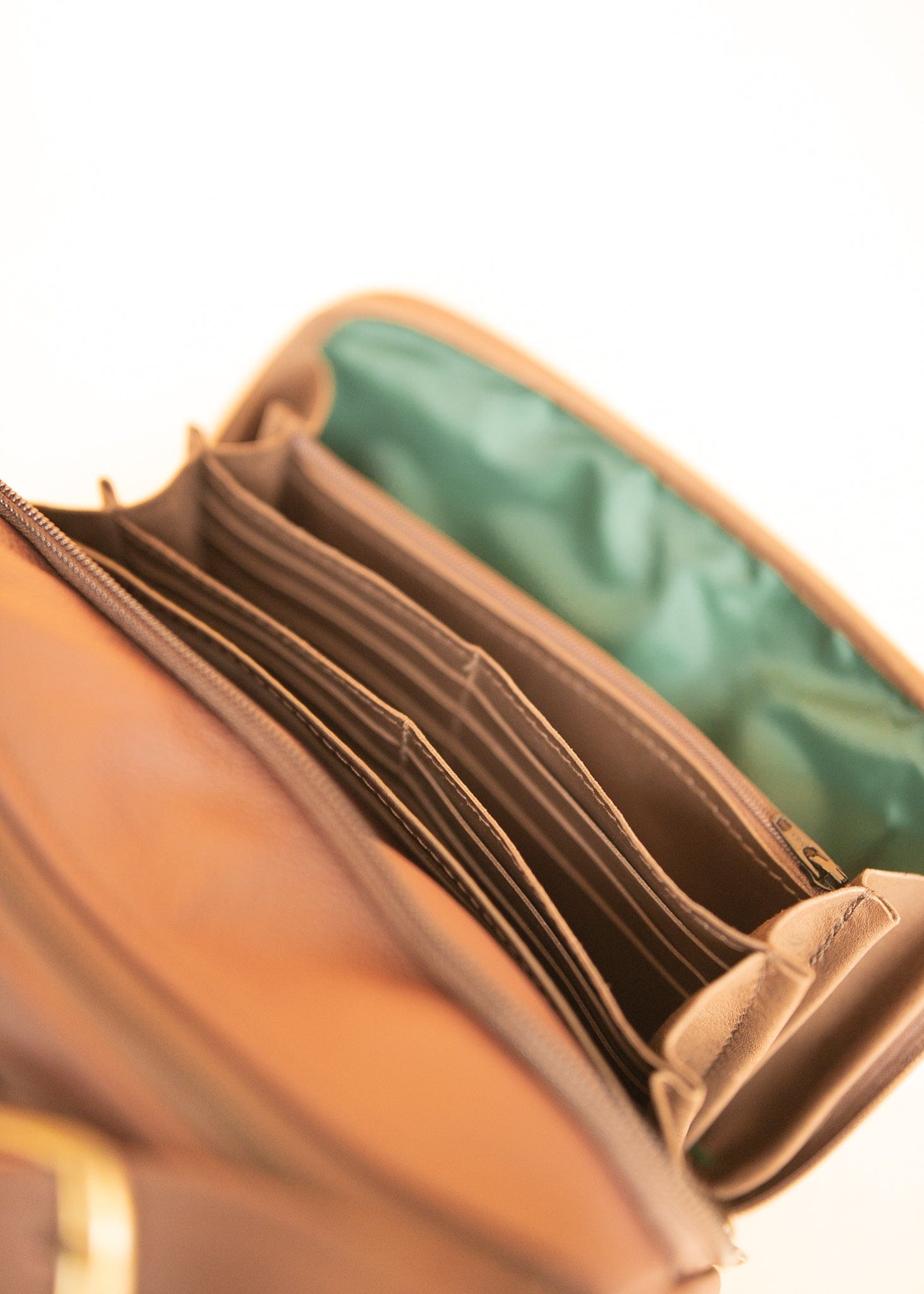 The Real McCaul Handbags Annette HandBag - Small - Cowhide - Plum Australian Made Australian Owned Women's HandBags- Made in Australia Kangaroo & Cowhide Leather