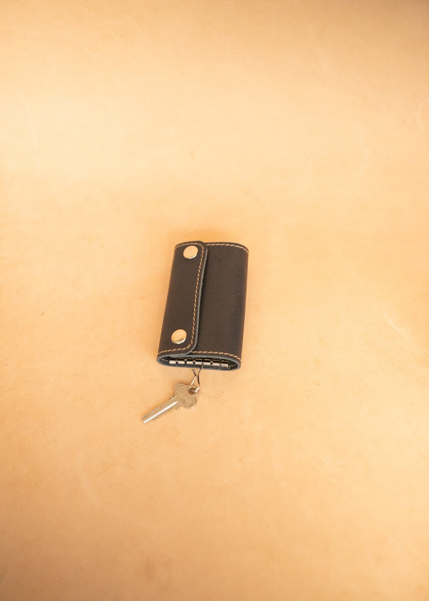 The Real McCaul Keyring Traditional Key Case Wallet Australian Made Australian Owned Tri-Pocket Leather Pouch 