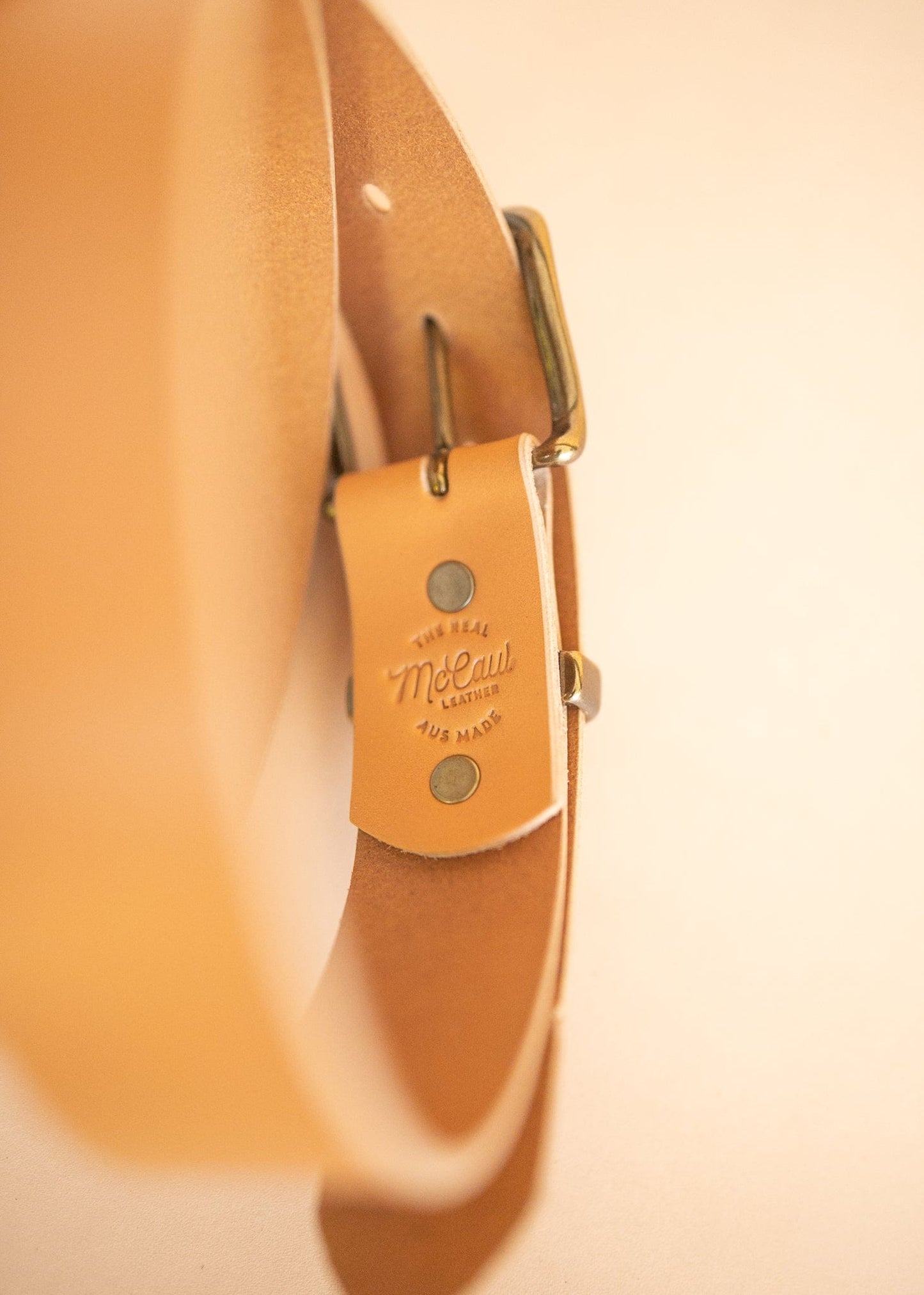 The Real McCaul Leathergoods Belts Plain 38mm Belt - Natural Australian Made Australian Owned Solid Leather Men's Belt - Handmade in Australia - Natural - Brass Buckle