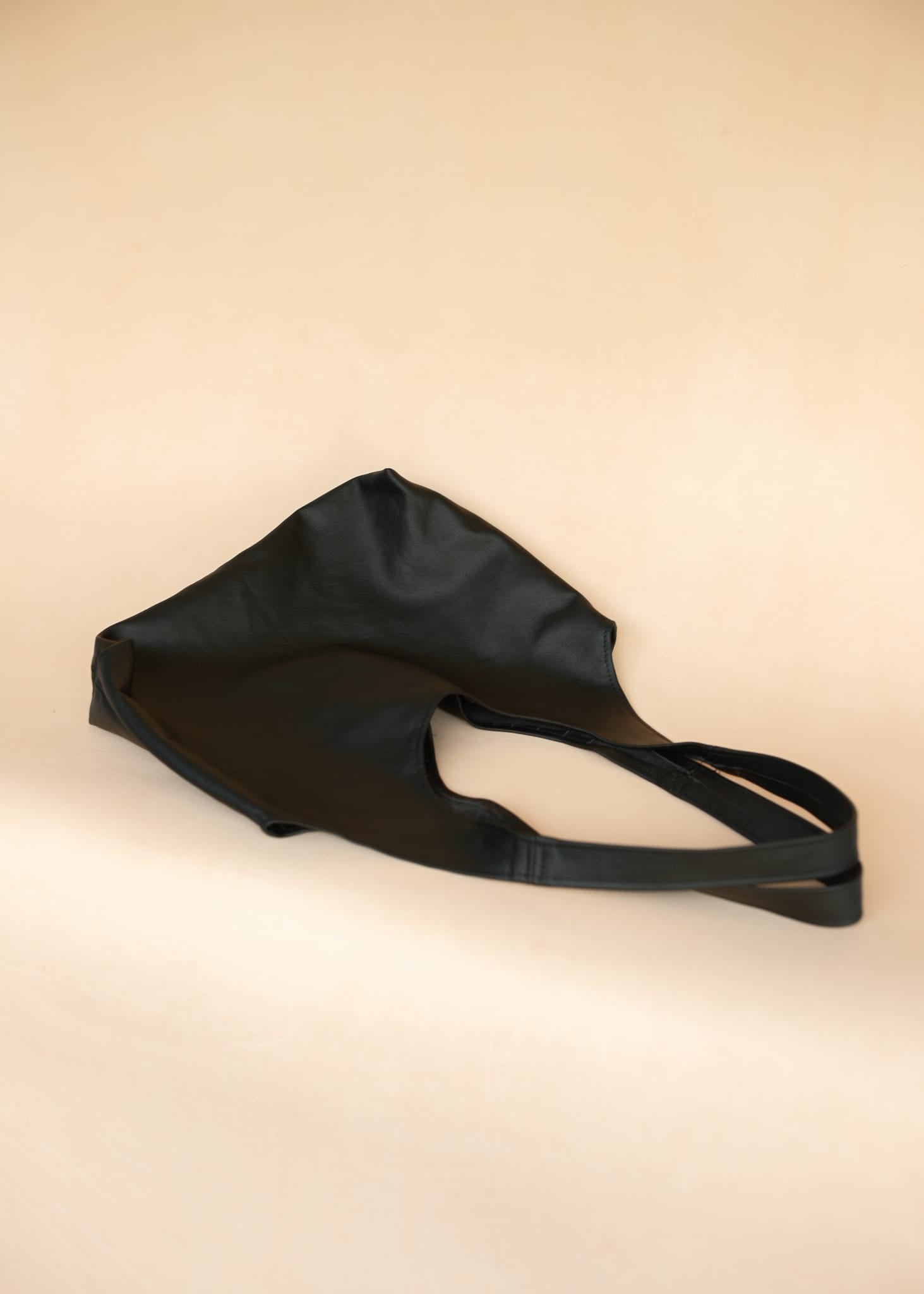 The Real McCaul Leathergoods Handbags Noosa Tote Sling Bag - Black - Cowhide Australian Made Australian Owned Slouch Tote Bag Leather Made In Australia 