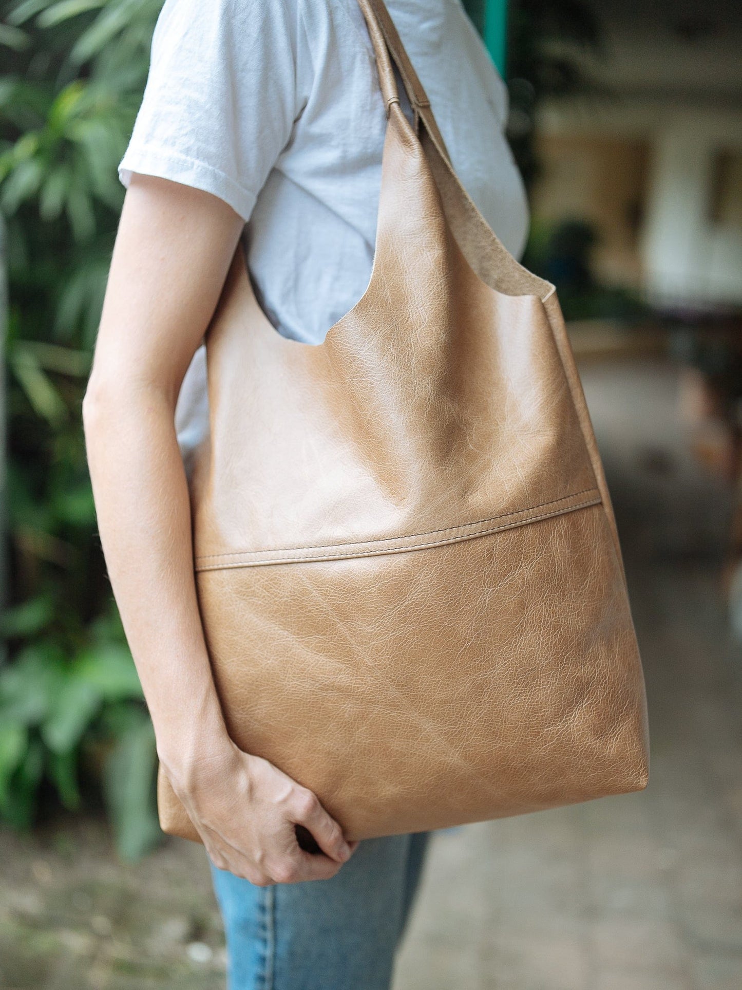 The Real McCaul Leathergoods Handbags Sand The Noosa Tote Sling Bag Australian Made Australian Owned Slouch Tote Bag Leather Made In Australia 