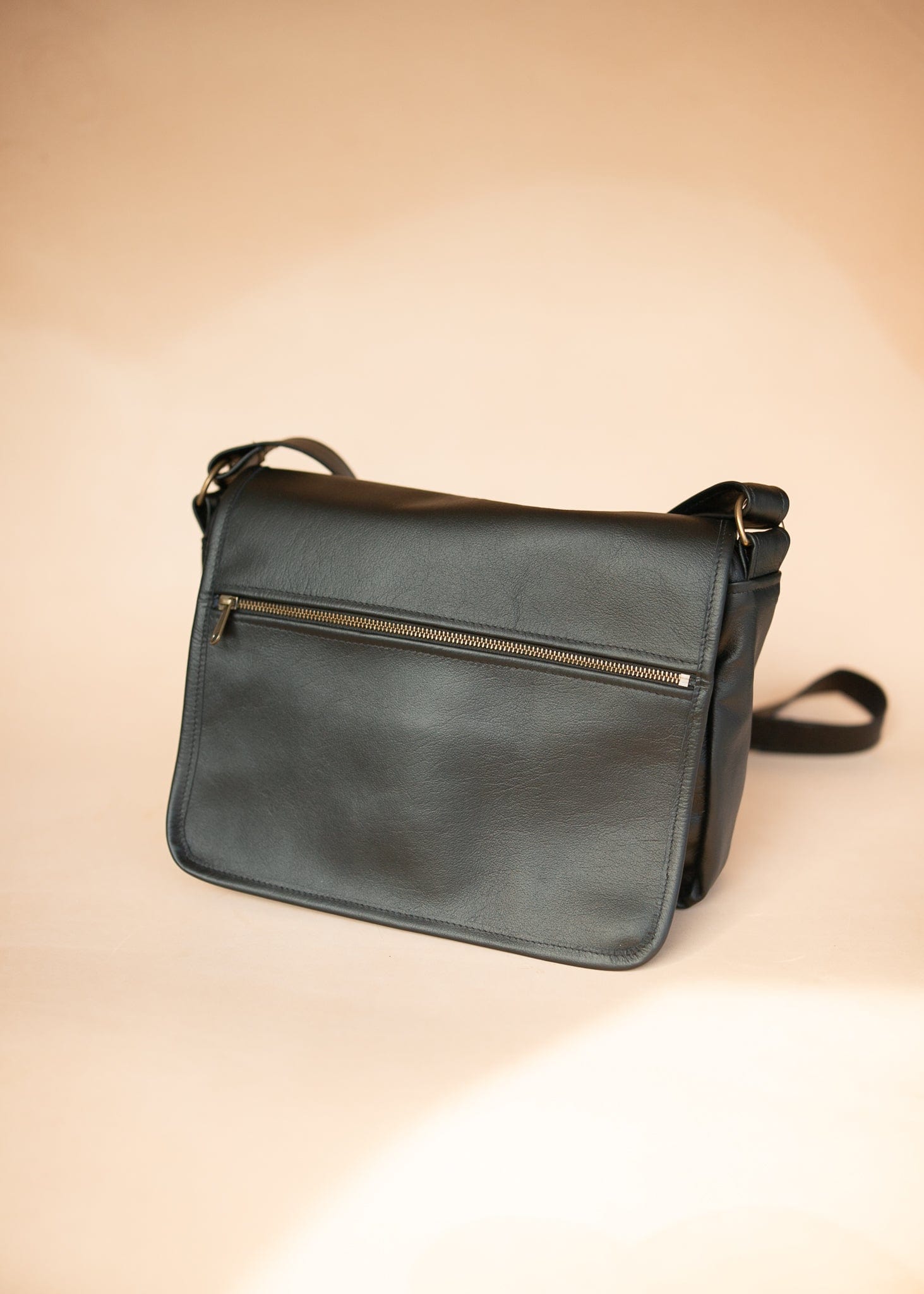 The Real McCaul Leathergoods Zeuss Satchel Bag - Kangaroo Australian Made Australian Owned Men's Leather Satchel Made In Australia- Laptop/iPad
