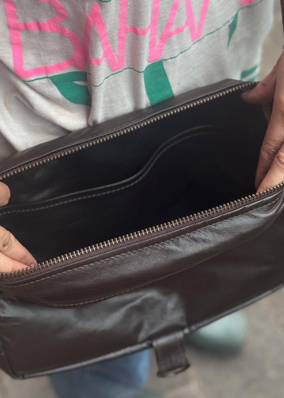 The Real McCaul Leathergoods Zeuss Satchel Bag - Premium Kangaroo Australian Made Australian Owned Men's Leather Satchel Made In Australia- Laptop/iPad