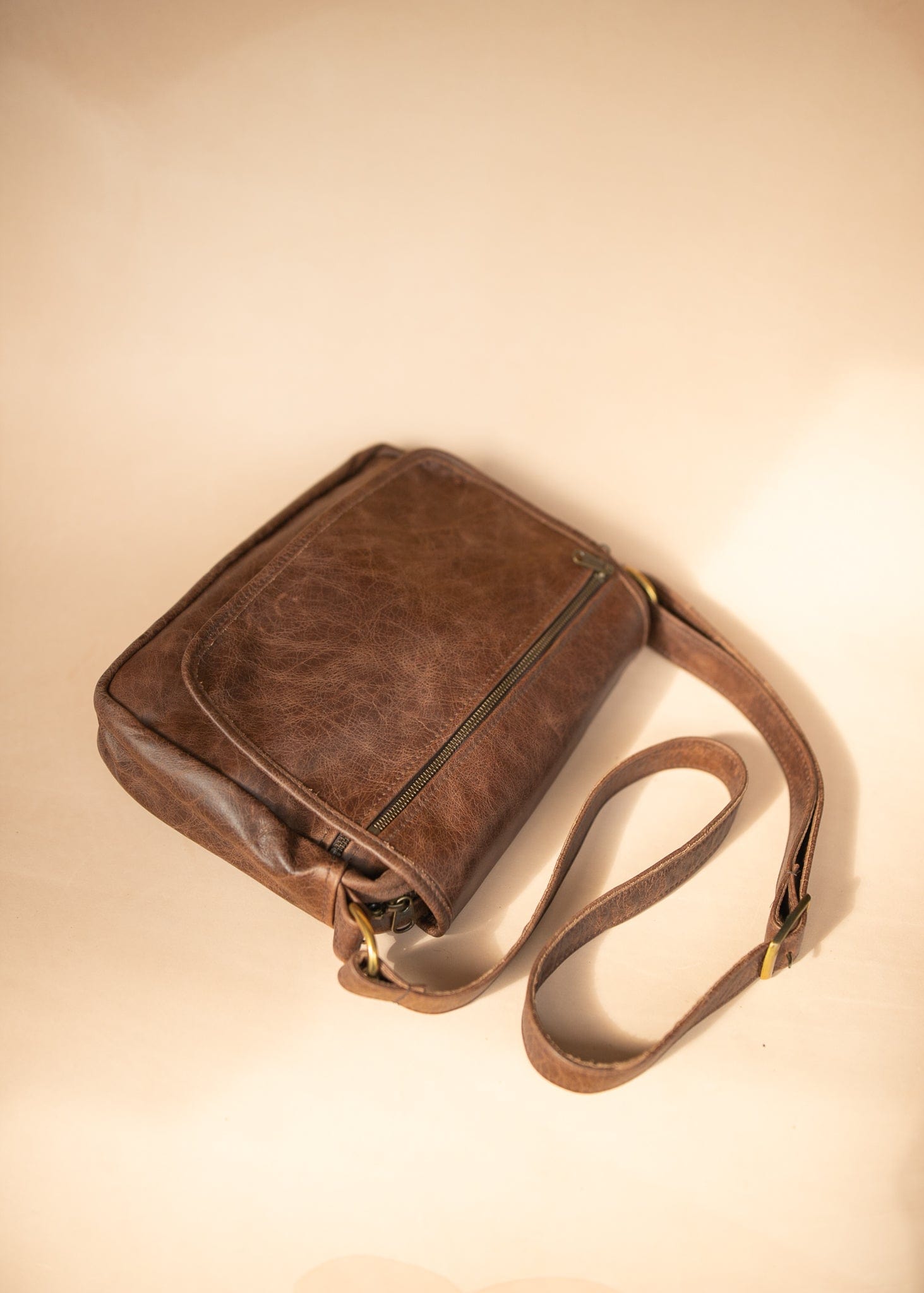 The Real McCaul Leathergoods Zeuss Satchel - Cowhide Australian Made Australian Owned Men's Leather Satchel Made In Australia- Laptop/iPad