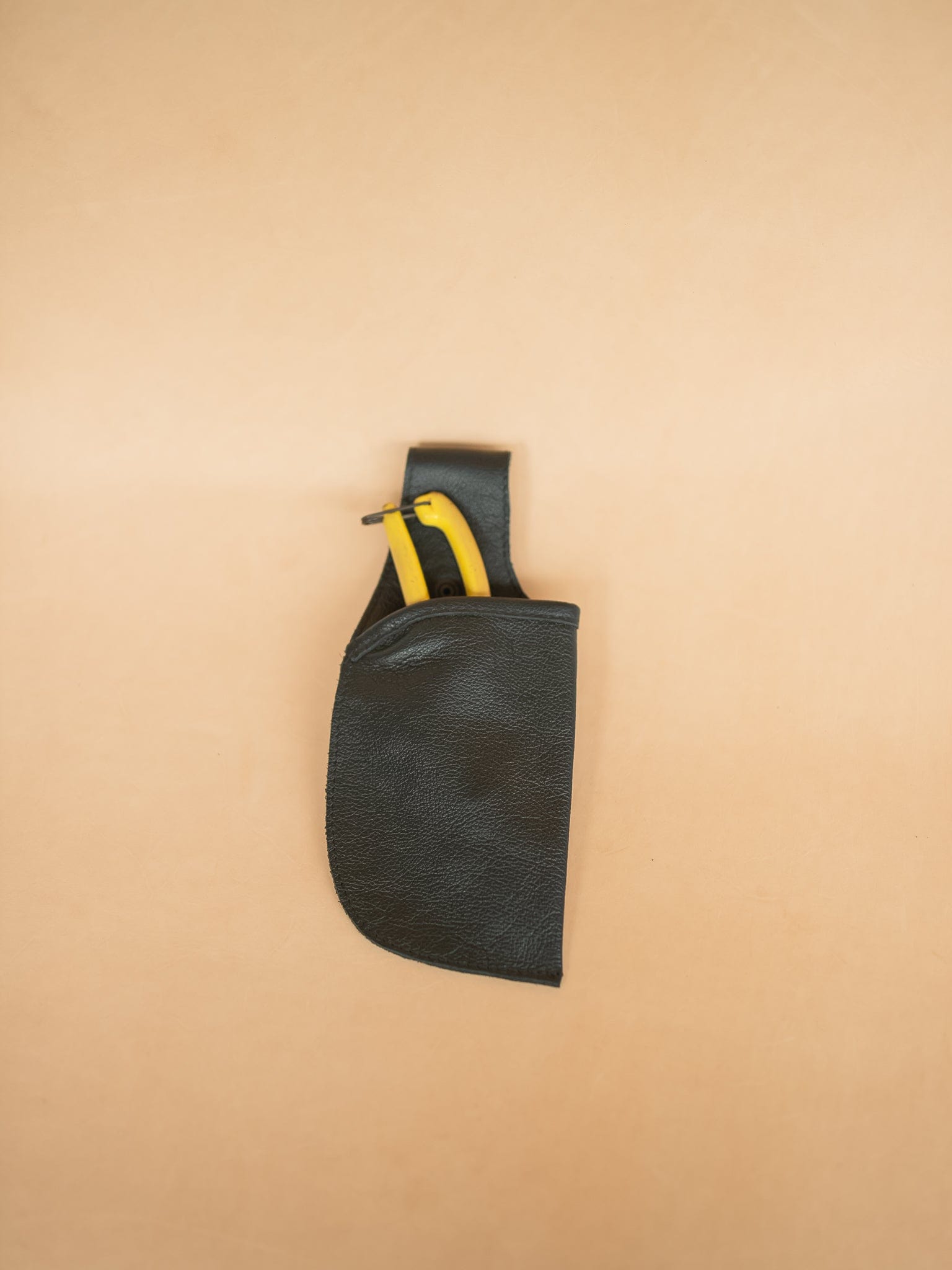 The Real McCaul Purses Black Tool/Phone Pouch Holder for Belt Australian Made Australian Owned Leather Belt Pouch for Phone/Sunglasses Australian Made