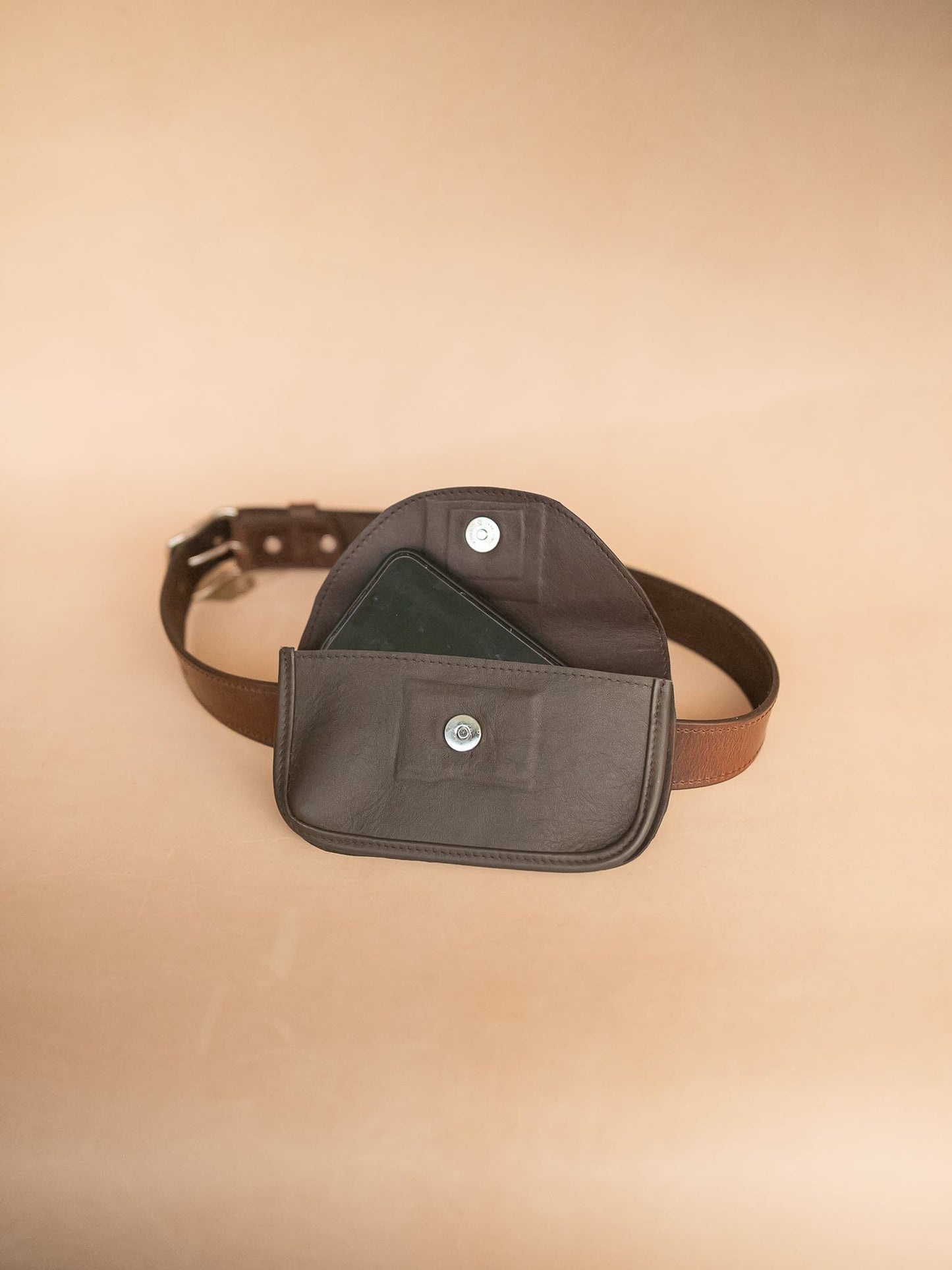 The Real McCaul Purses Phone Pouch Holder for Belt - Horizontal - Kangaroo Australian Made Australian Owned Leather Belt Pouch for Phone/Sunglasses Australian Made