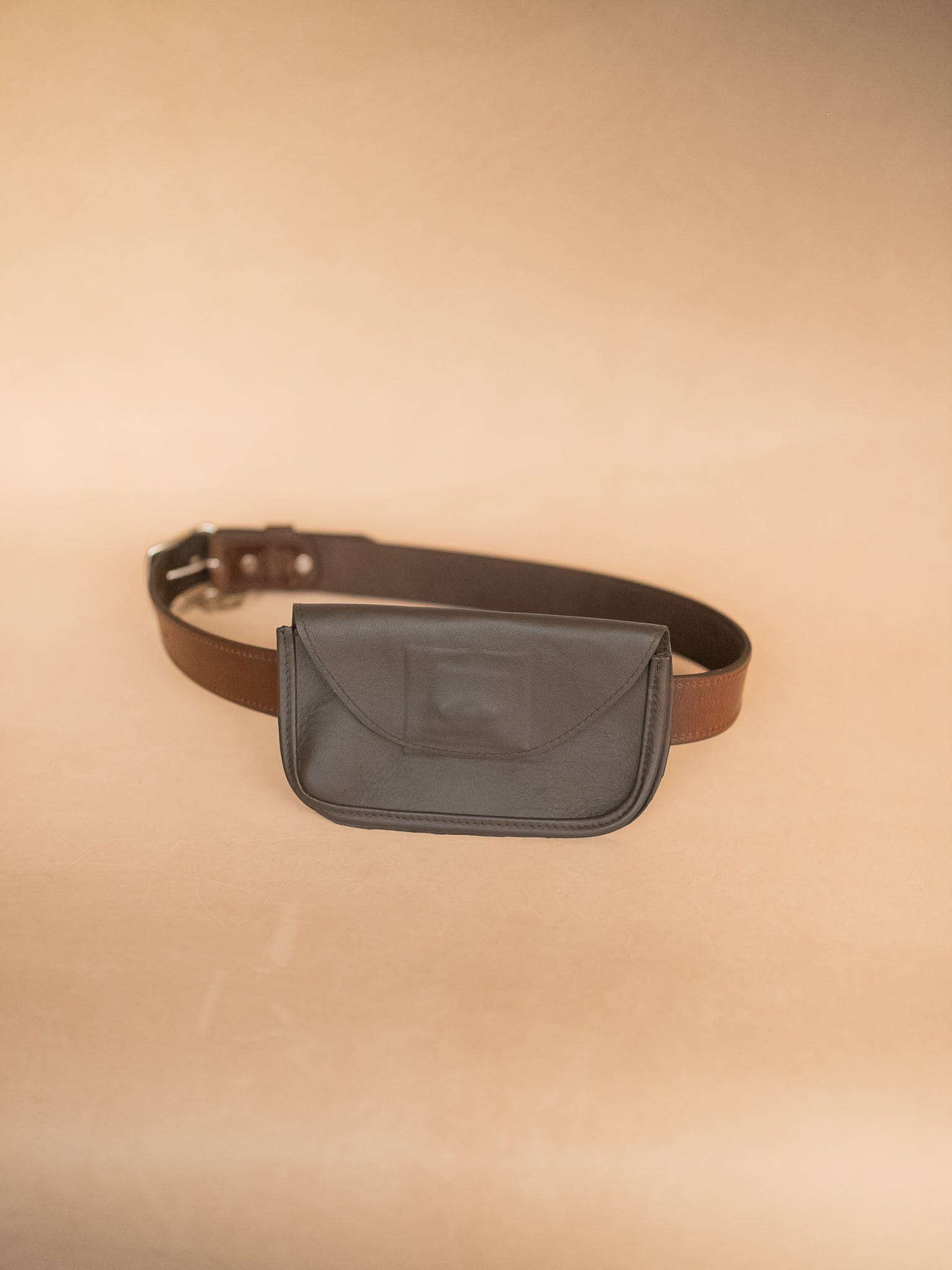 The Real McCaul Purses Phone Pouch Holder for Belt - Horizontal - Kangaroo Australian Made Australian Owned Leather Belt Pouch for Phone/Sunglasses Australian Made