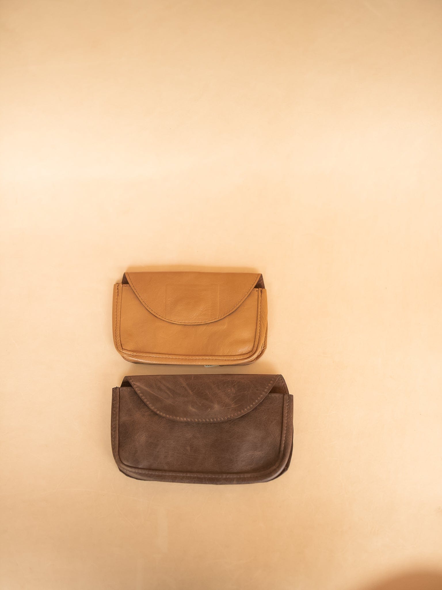 The Real McCaul Purses Phone Pouch Holder for Belt - Horizontal - Kangaroo Australian Made Australian Owned Leather Belt Pouch for Phone/Sunglasses Australian Made