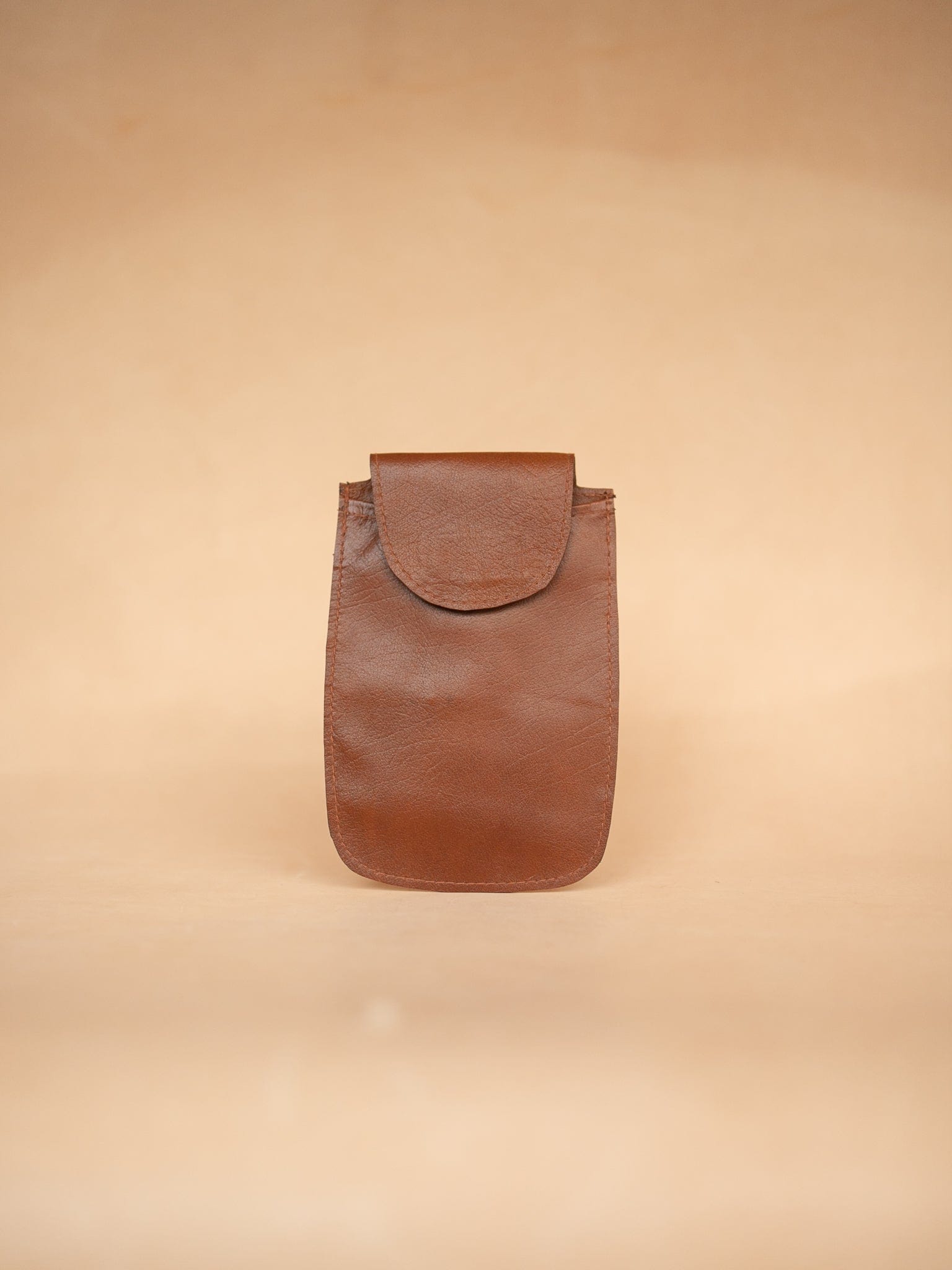 The Real McCaul Purses Phone Pouch Holder for Belt - Vertical - Cowhide Australian Made Australian Owned Leather Belt Pouch for Phone/Sunglasses Australian Made