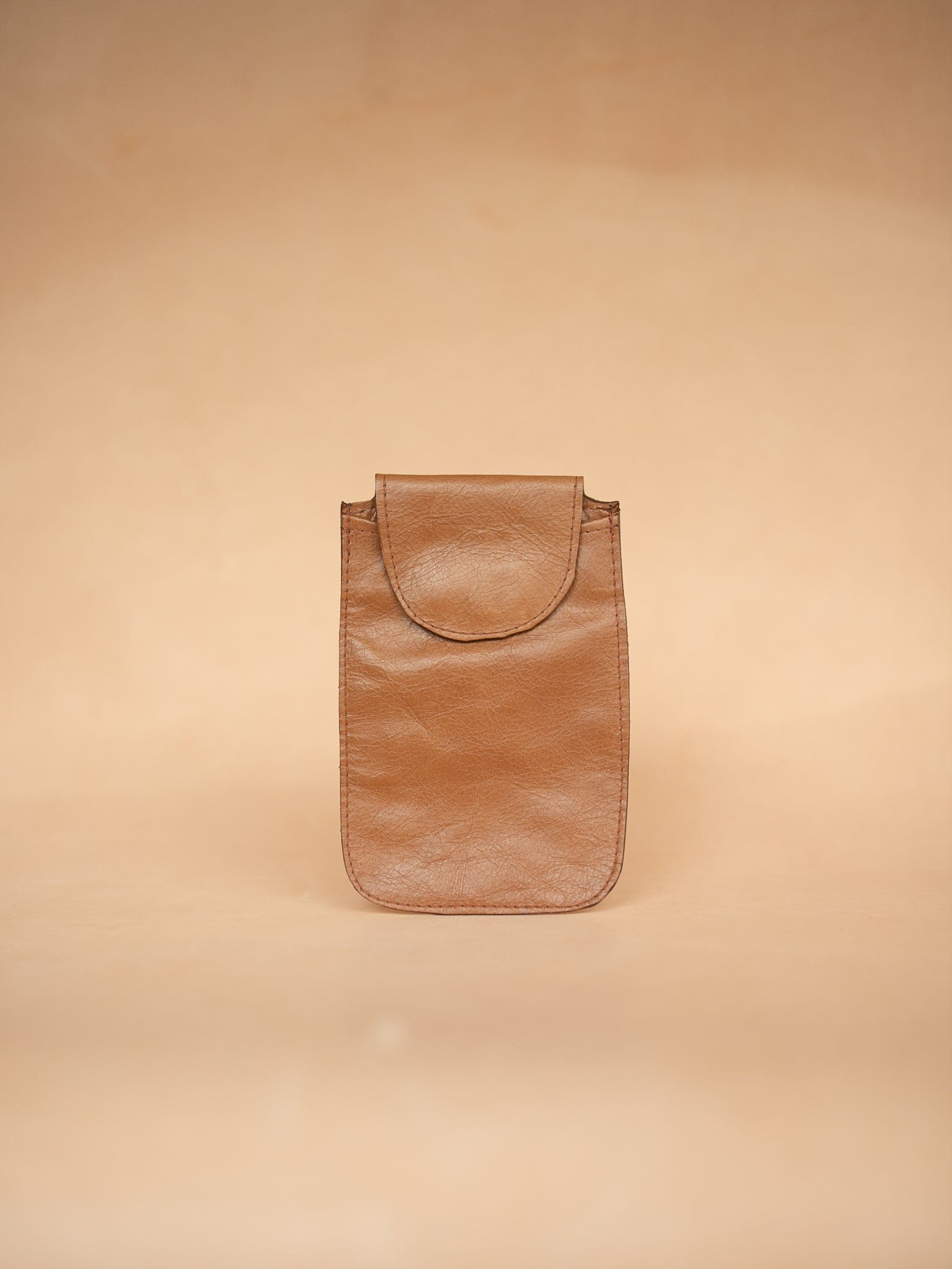 The Real McCaul Purses Phone Pouch Holder for Belt - Vertical - Cowhide Australian Made Australian Owned Leather Belt Pouch for Phone/Sunglasses Australian Made