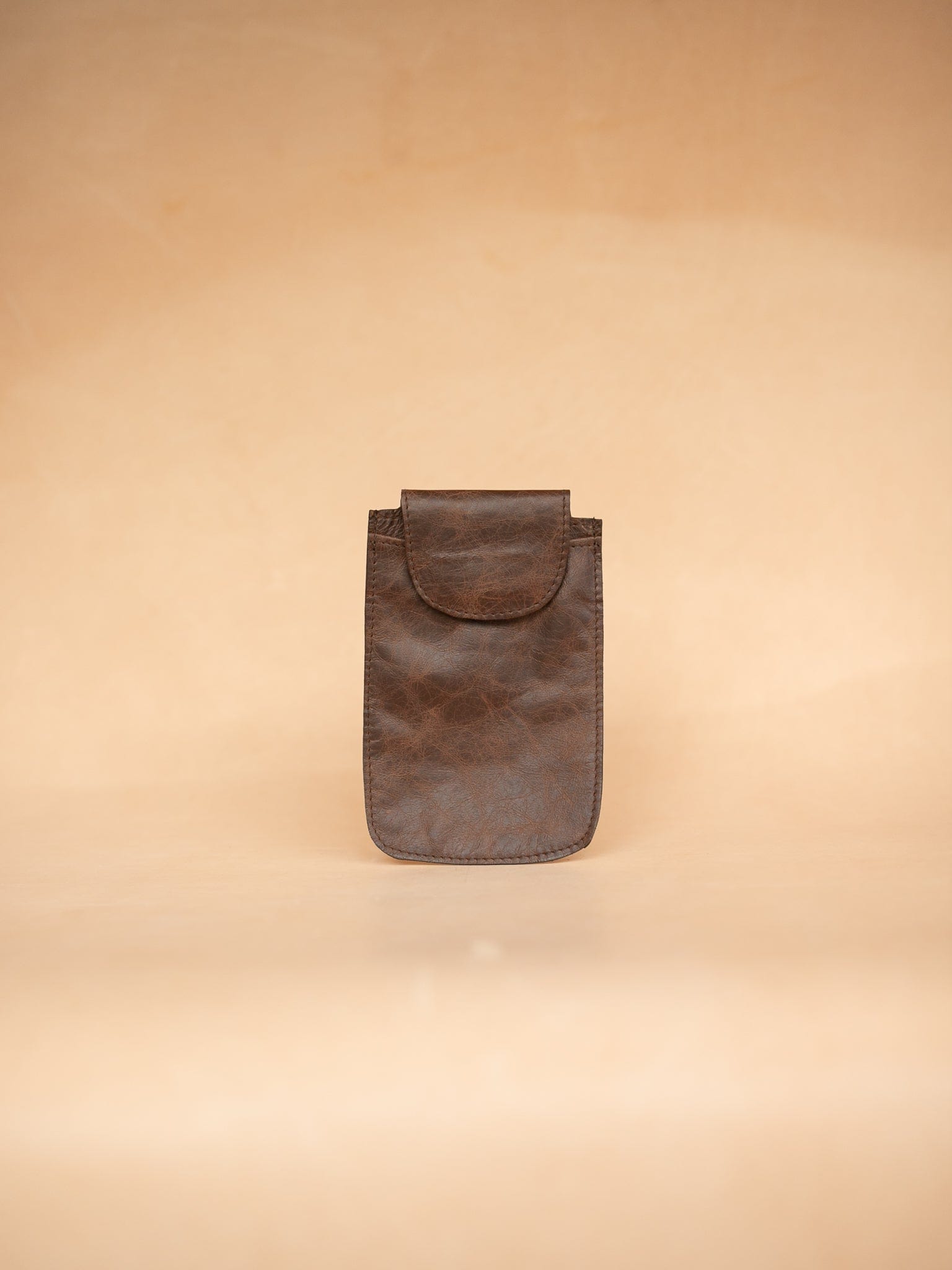 The Real McCaul Purses Phone Pouch Holder for Belt - Vertical - Cowhide Australian Made Australian Owned Leather Belt Pouch for Phone/Sunglasses Australian Made