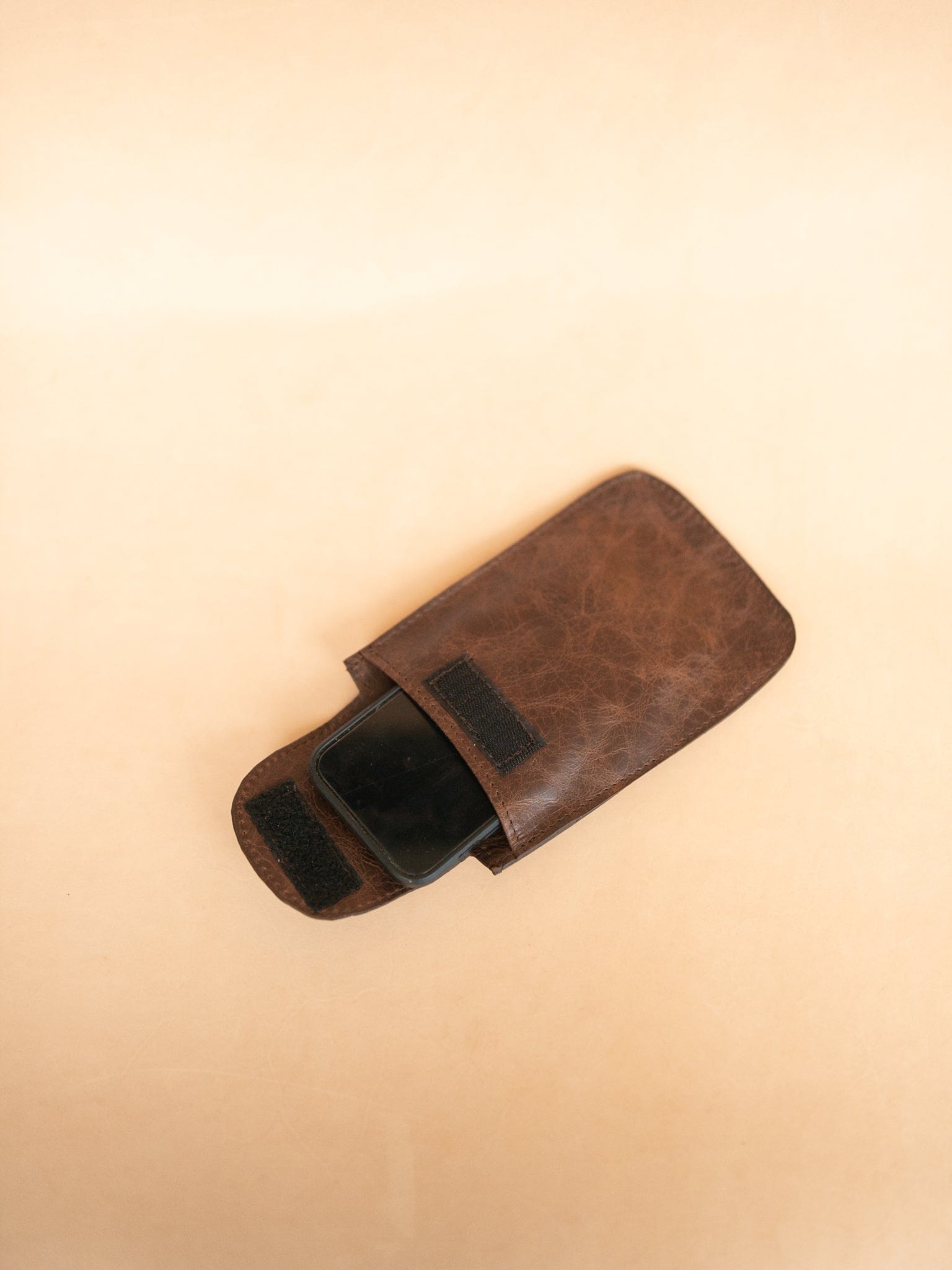 The Real McCaul Purses Phone Pouch Holder for Belt - Vertical - Cowhide Australian Made Australian Owned Leather Belt Pouch for Phone/Sunglasses Australian Made