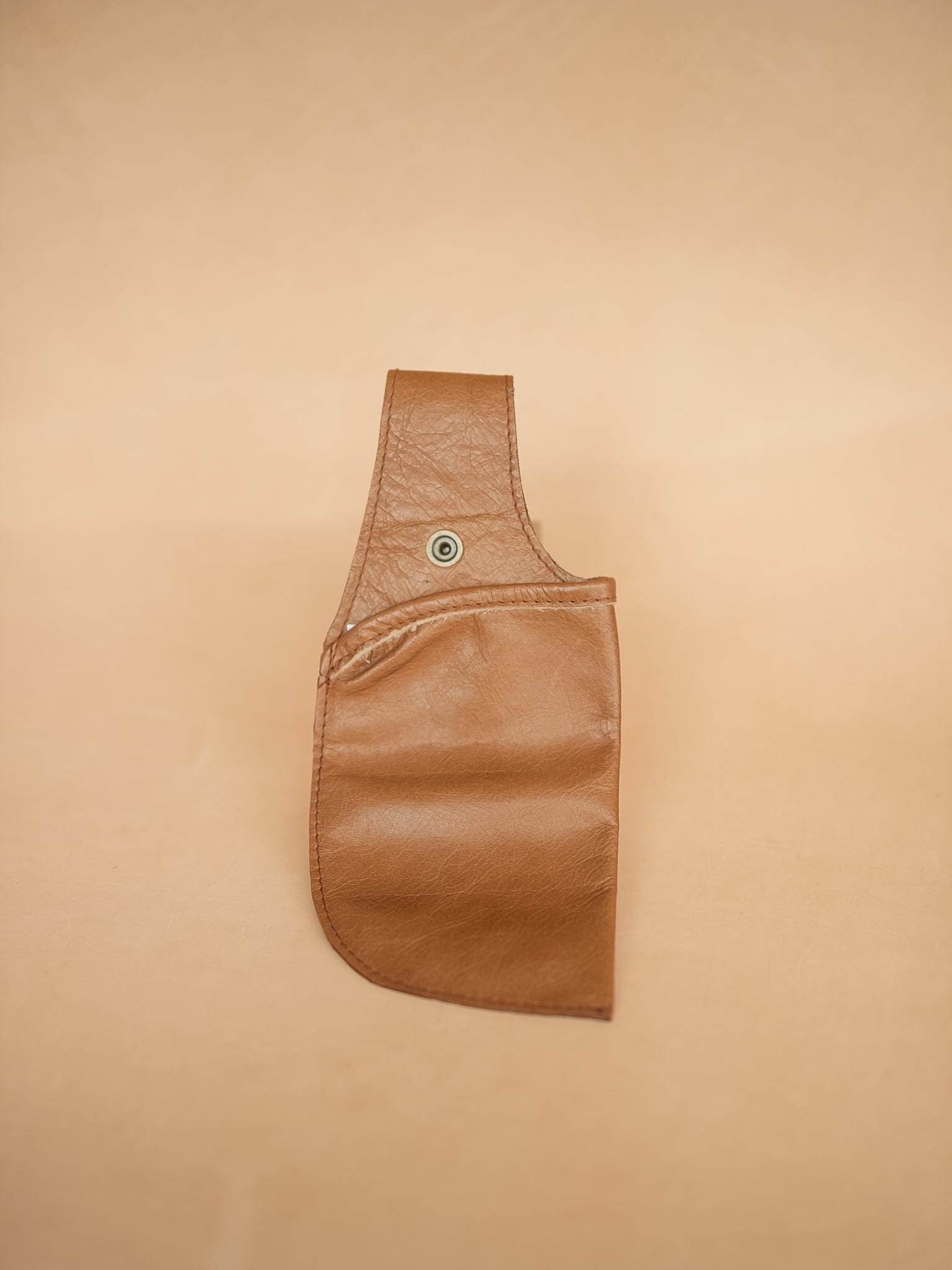 The Real McCaul Purses Tan Tool/Phone Pouch Holder for Belt Australian Made Australian Owned Leather Belt Pouch for Phone/Sunglasses Australian Made