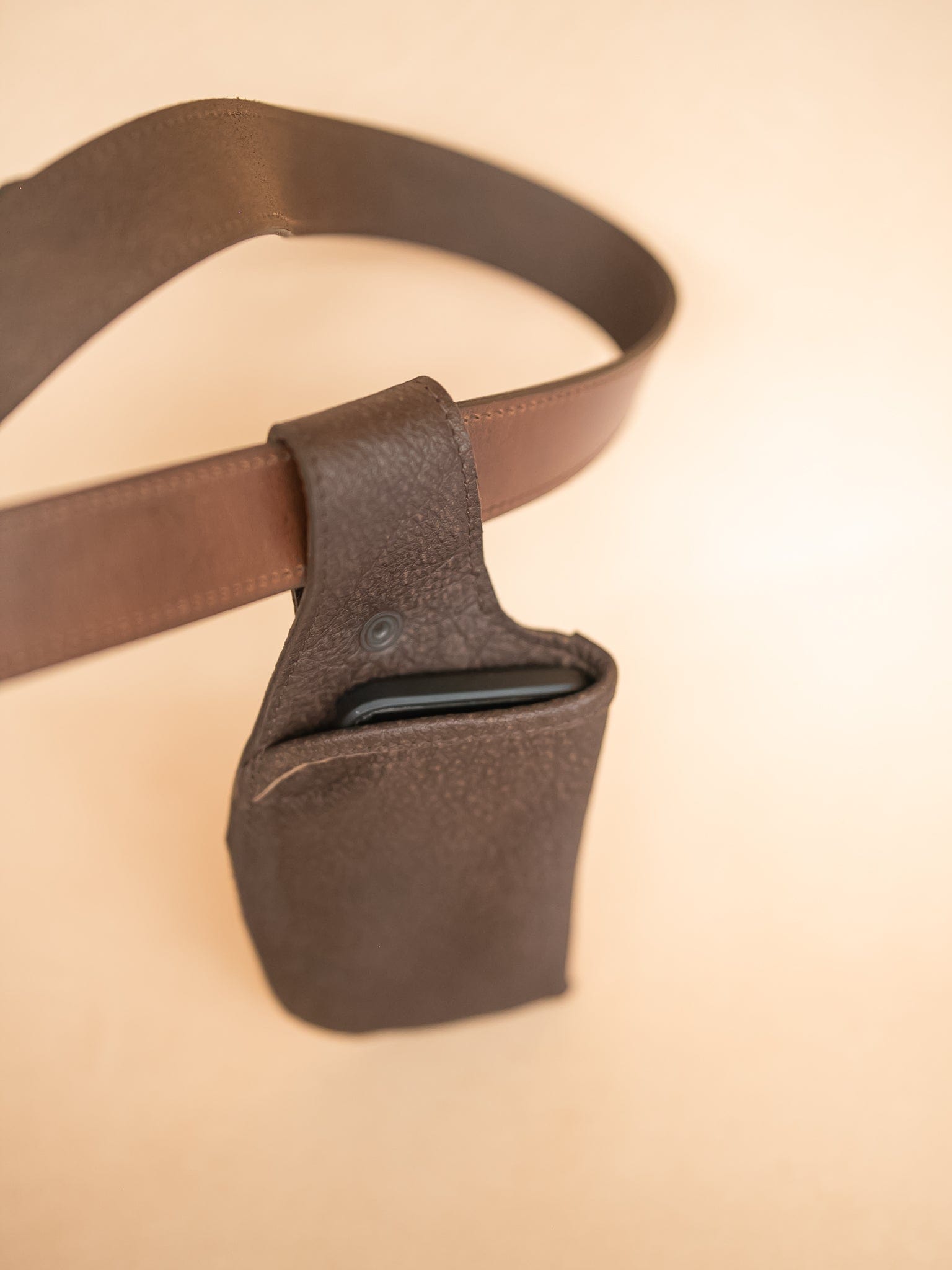 The Real McCaul Purses Tool/Phone Pouch Holder for Belt Australian Made Australian Owned Leather Belt Pouch for Phone/Sunglasses Australian Made
