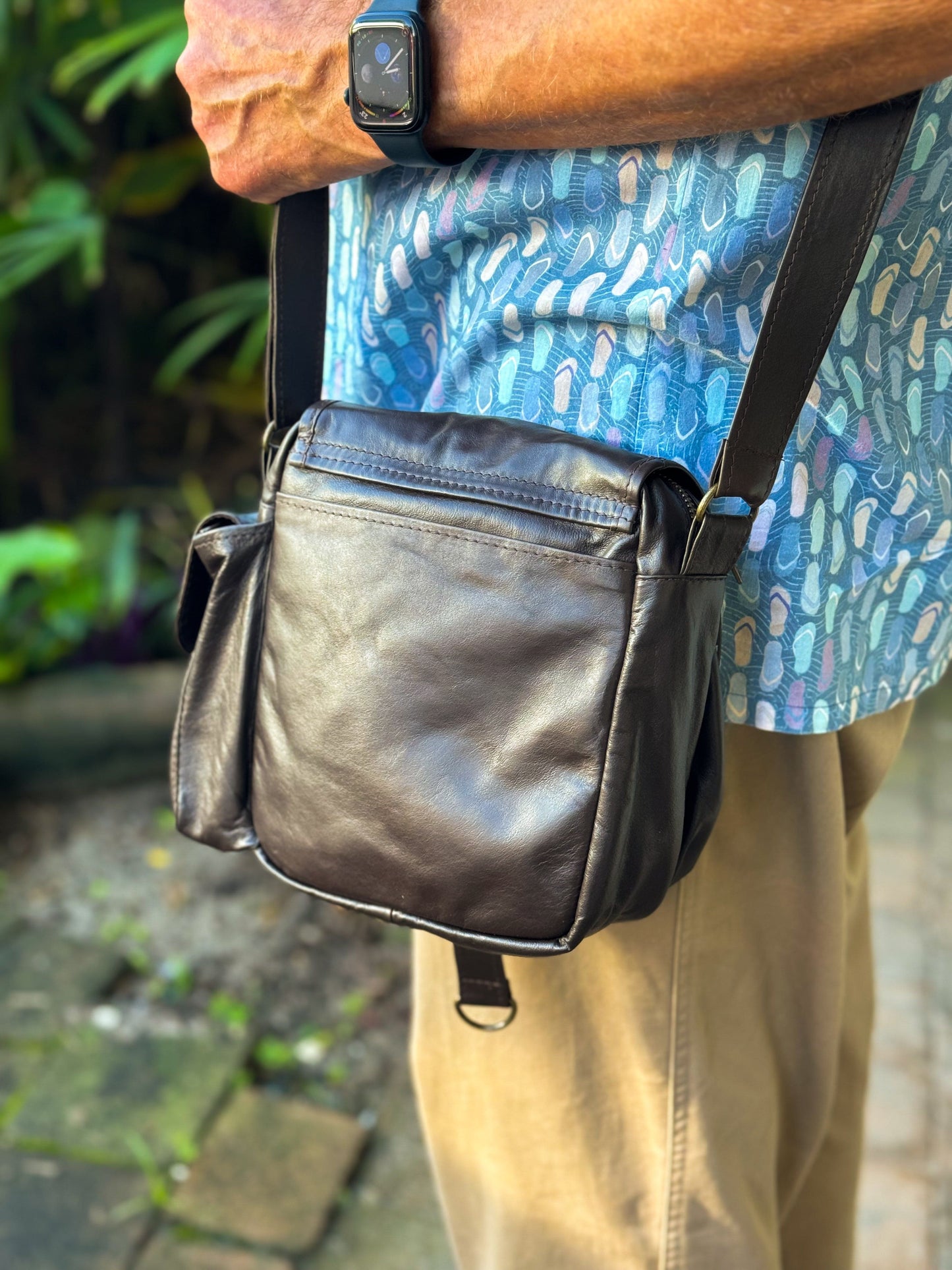 The Real McCaul Shoulder Bags The Pat Manbag Australian Made Australian Owned Australian Made Leather Manbag in Kangaroo or Cowhide Leather