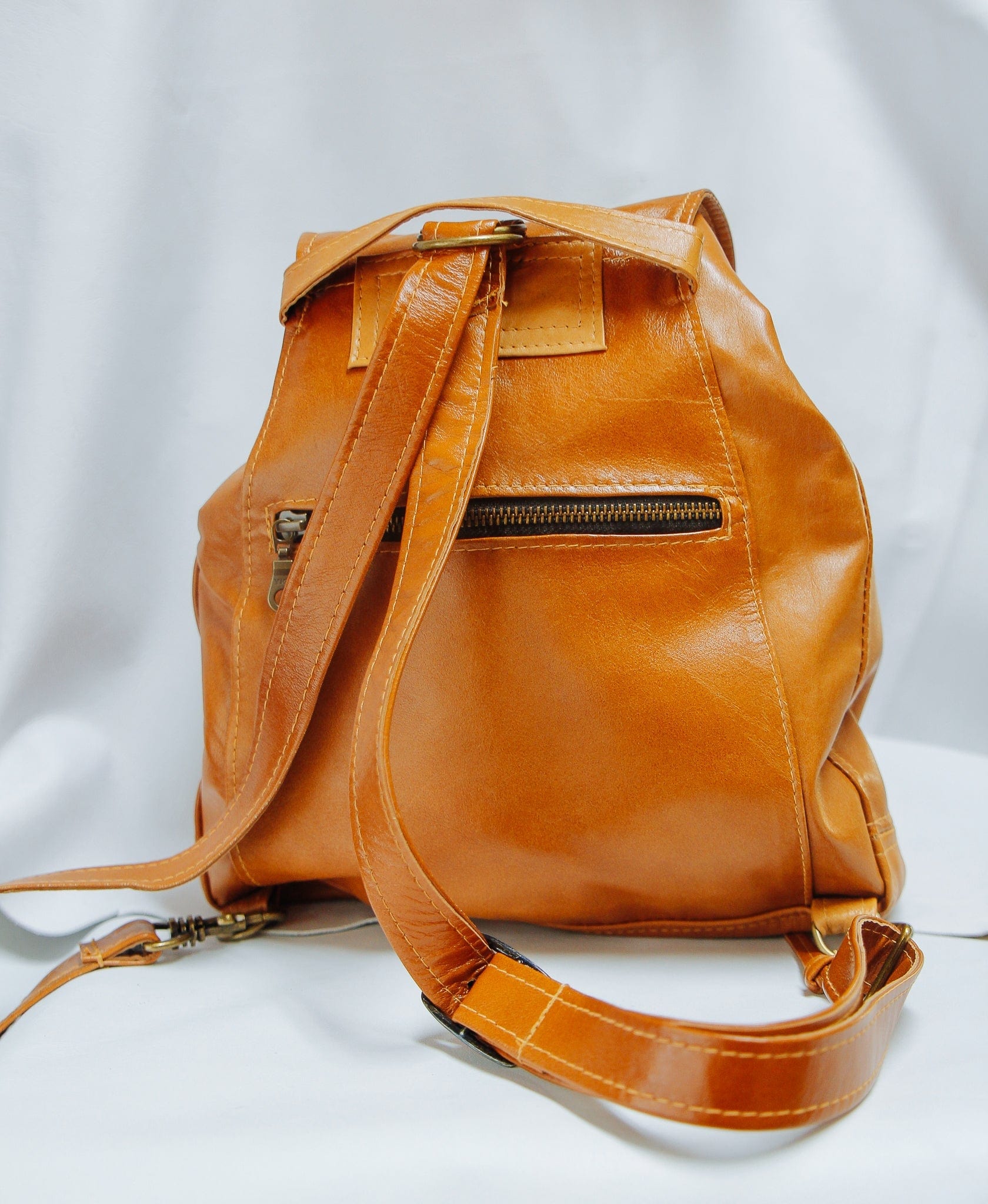 The Real McCaul Back Packs The Convertible - Backpack/Shoulder Bag - Kangaroo Australian Made Australian Owned Back Pack to Shoulder Bag Convertible MADE IN AUSTRALIA