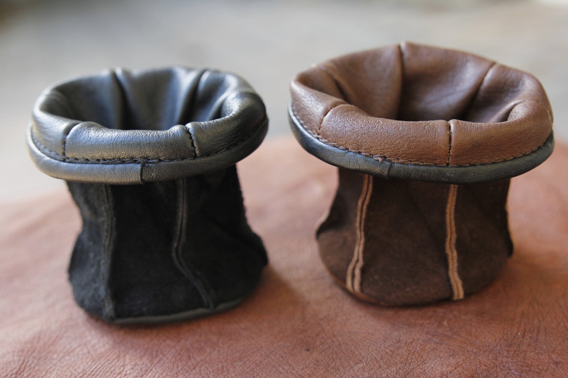 The Real McCaul Coin Purse Twist Pouch Australian Made Australian Owned Twist Coin Pouch - MADE IN AUSTRALIA - Kangaroo & Cowhide Genuine Leather