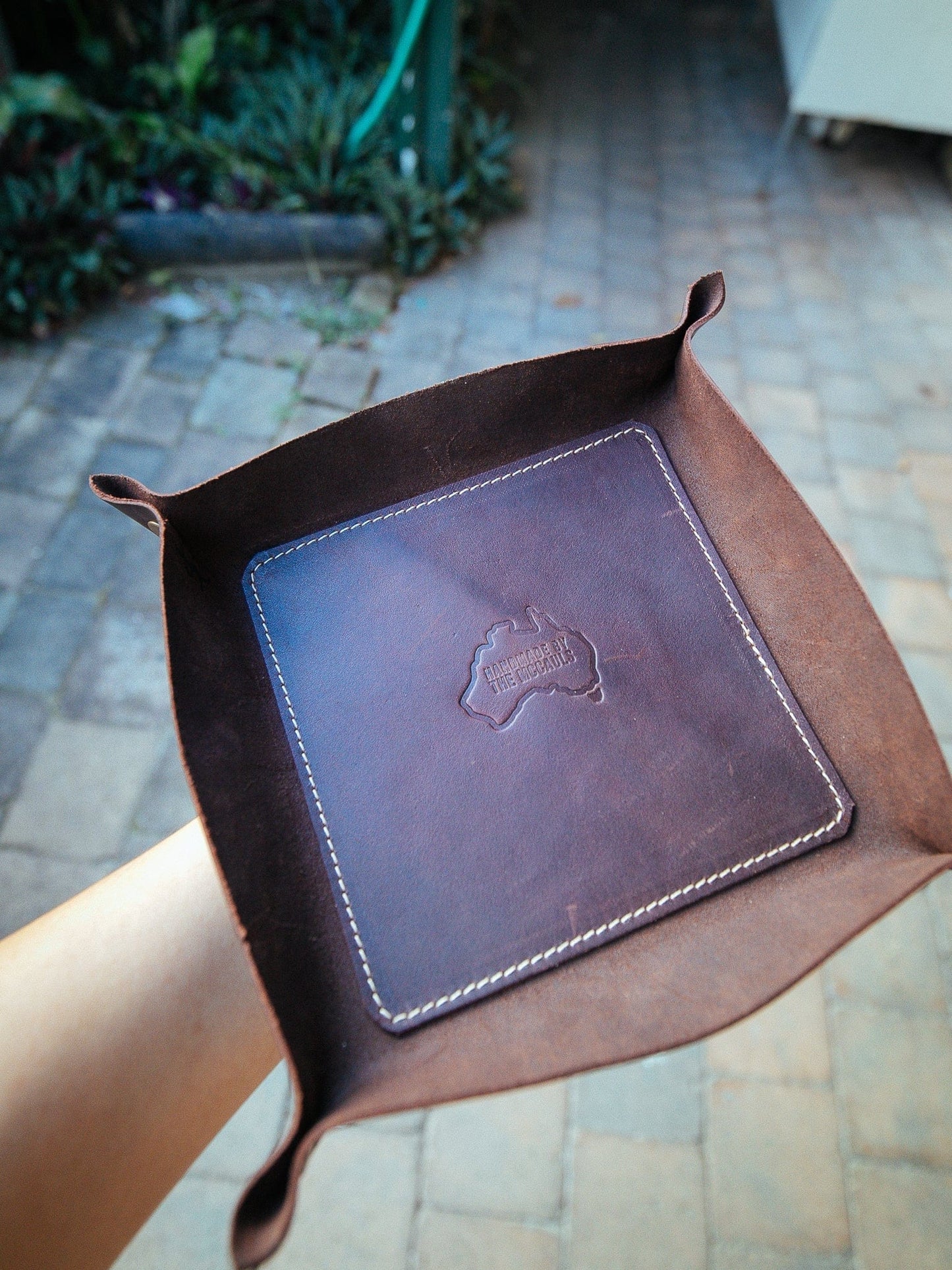 The Real McCaul Leathergoods Deluxe Valet Tray Holder Australian Made Australian Owned