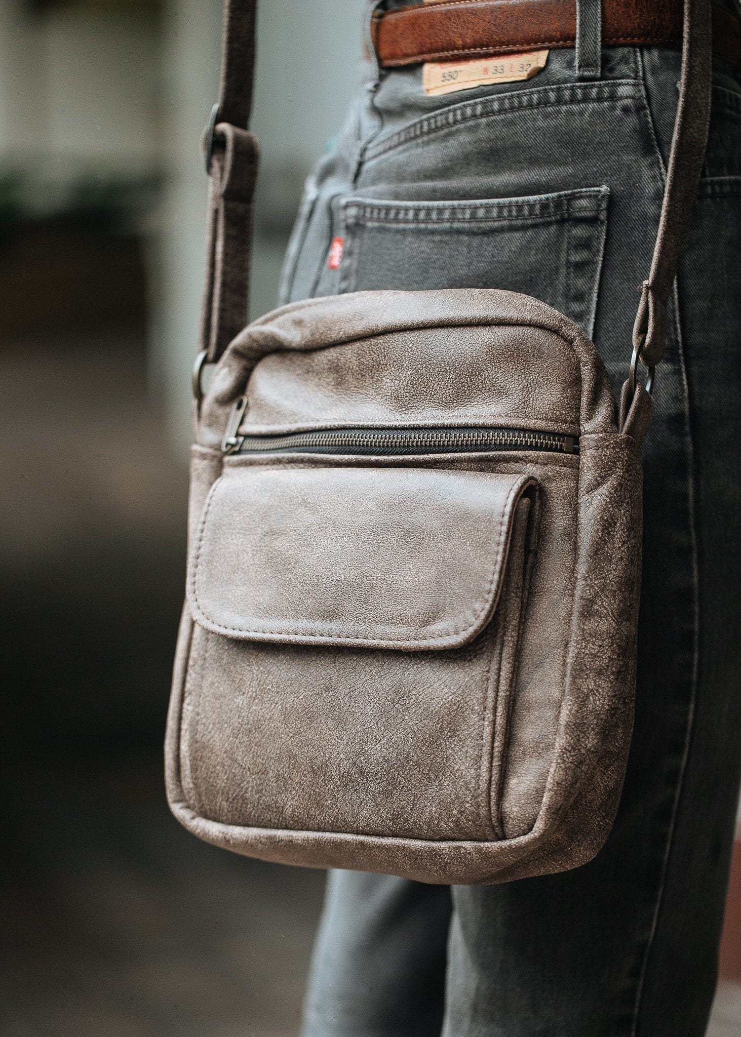 The Real McCaul Leathergoods Manbag Sydney Crossbody Satchel Australian Made Australian Owned Sydney Manbag Leather- Made In Australia- YKK Zips