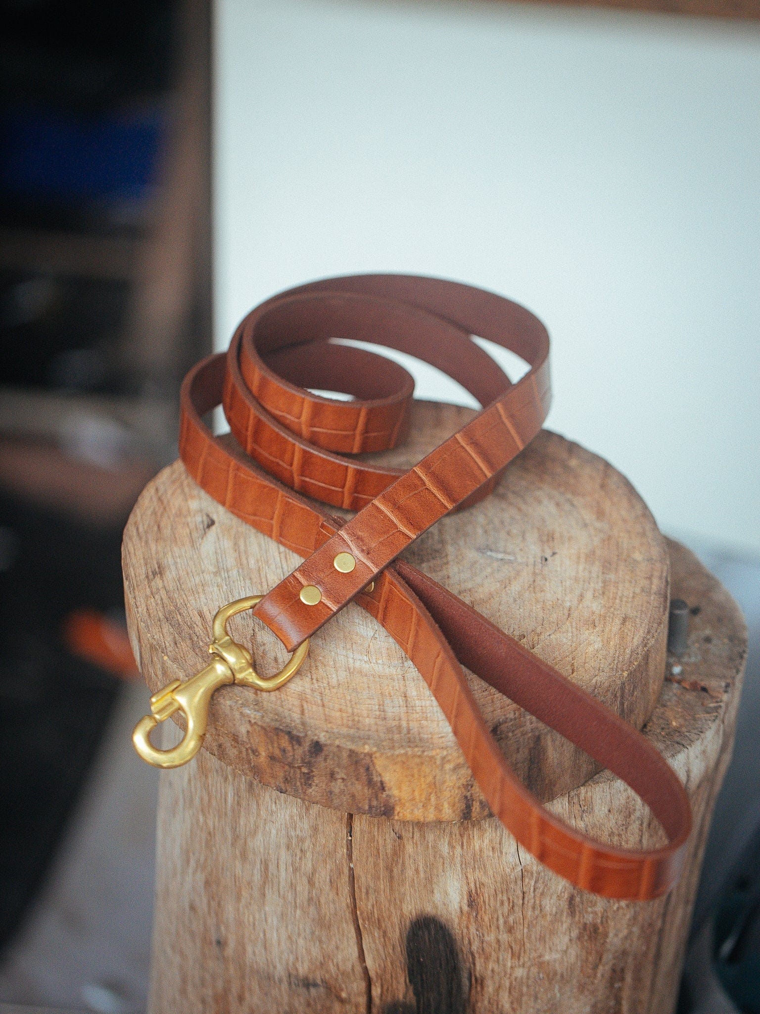 The Real McCaul Leathergoods Pet Leashes Wide Dog Leash - Tan Croc Print Australian Made Australian Owned Leather Dog Collar and Lead with Brass Fittings- Australian Made