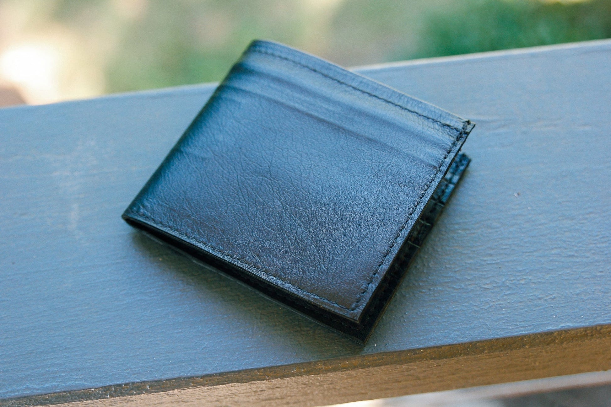 Matte Black Alligator Wallet : r/Leathercraft