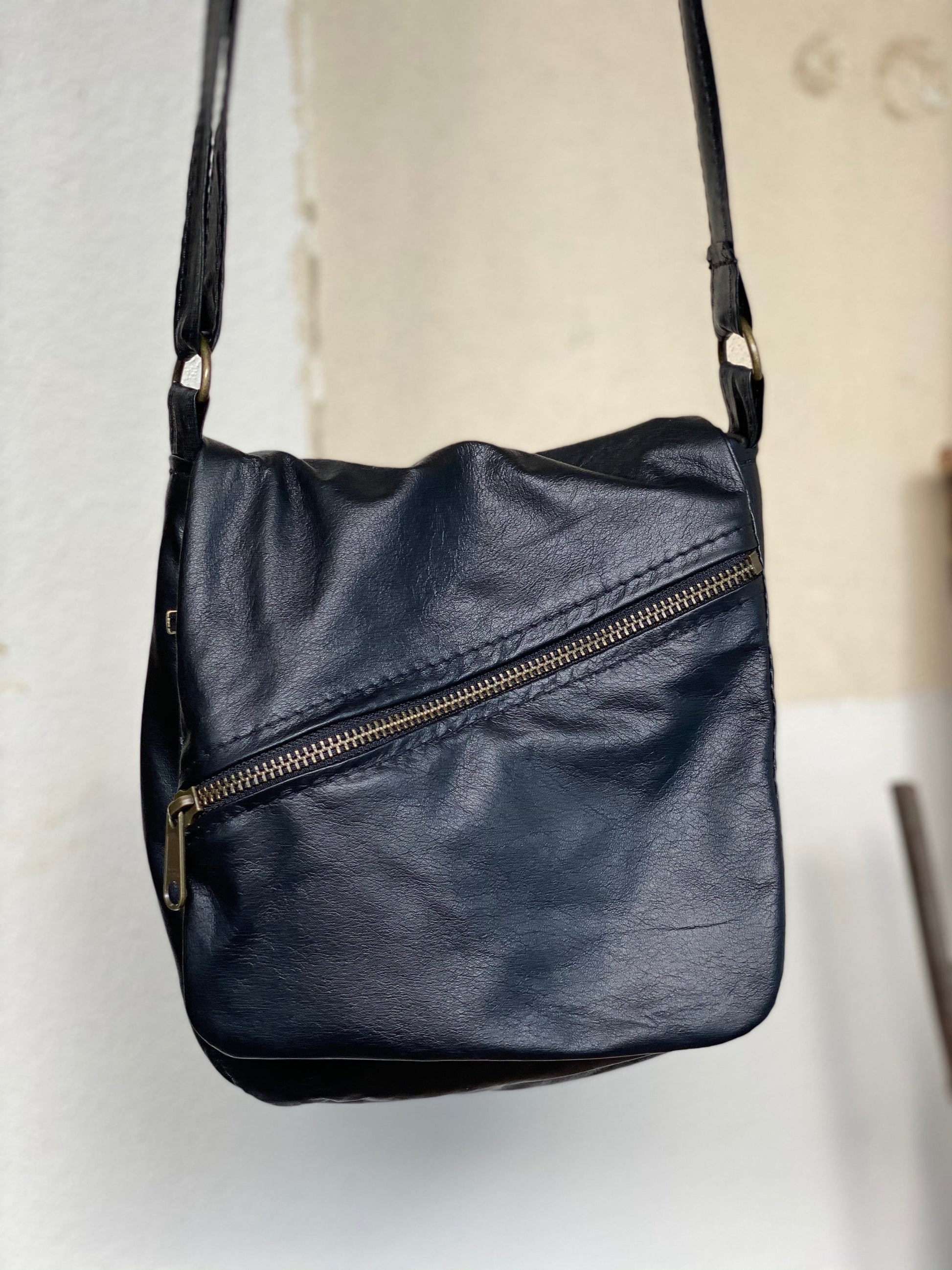 The Real McCaul Shoulder Bags Best Kangaroo (Soft) / Black Universal Satchel Bag- Extra Small Australian Made Australian Owned Leather Satchel Bag- Australian Made in Kangaroo and Cowhide Leather
