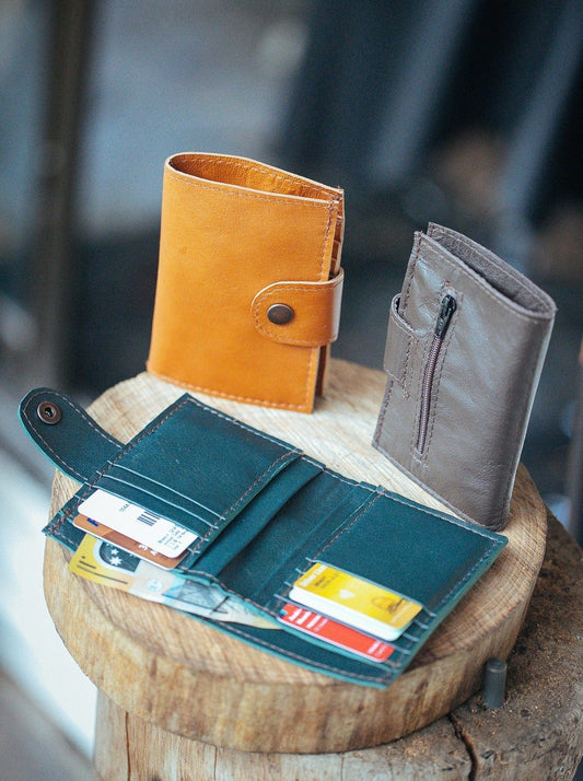 The Real McCaul Wallets The Andri Wallet - Kangaroo Australian Made Australian Owned Genuine Leather Ladies Small Wallet- Made In Australia with Kangaroo and Cowhide